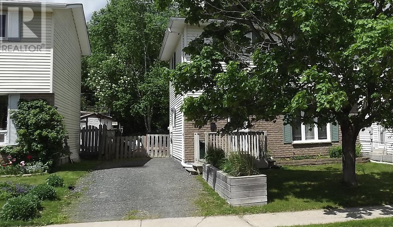 26 Hergott Ave, Elliot Lake, Ontario  P5A 3A8 - Photo 19 - SM250719