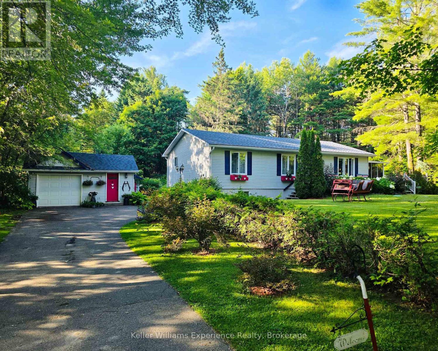 1186 Falkenburg Road, Bracebridge, Ontario  P1L 1X4 - Photo 49 - X12332228