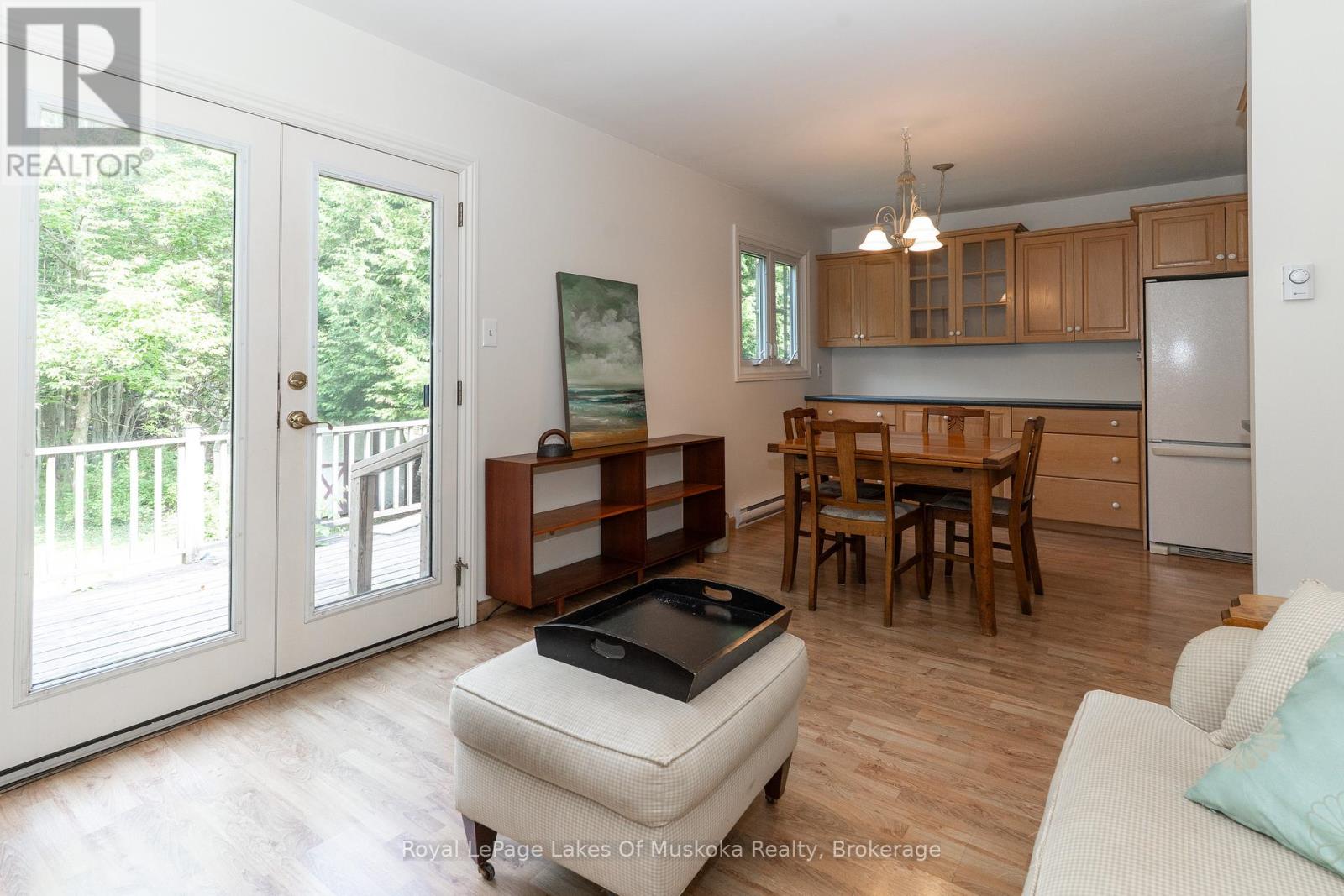 21 Harris Street, Muskoka Lakes, Ontario  P0B 1J0 - Photo 10 - X12332237
