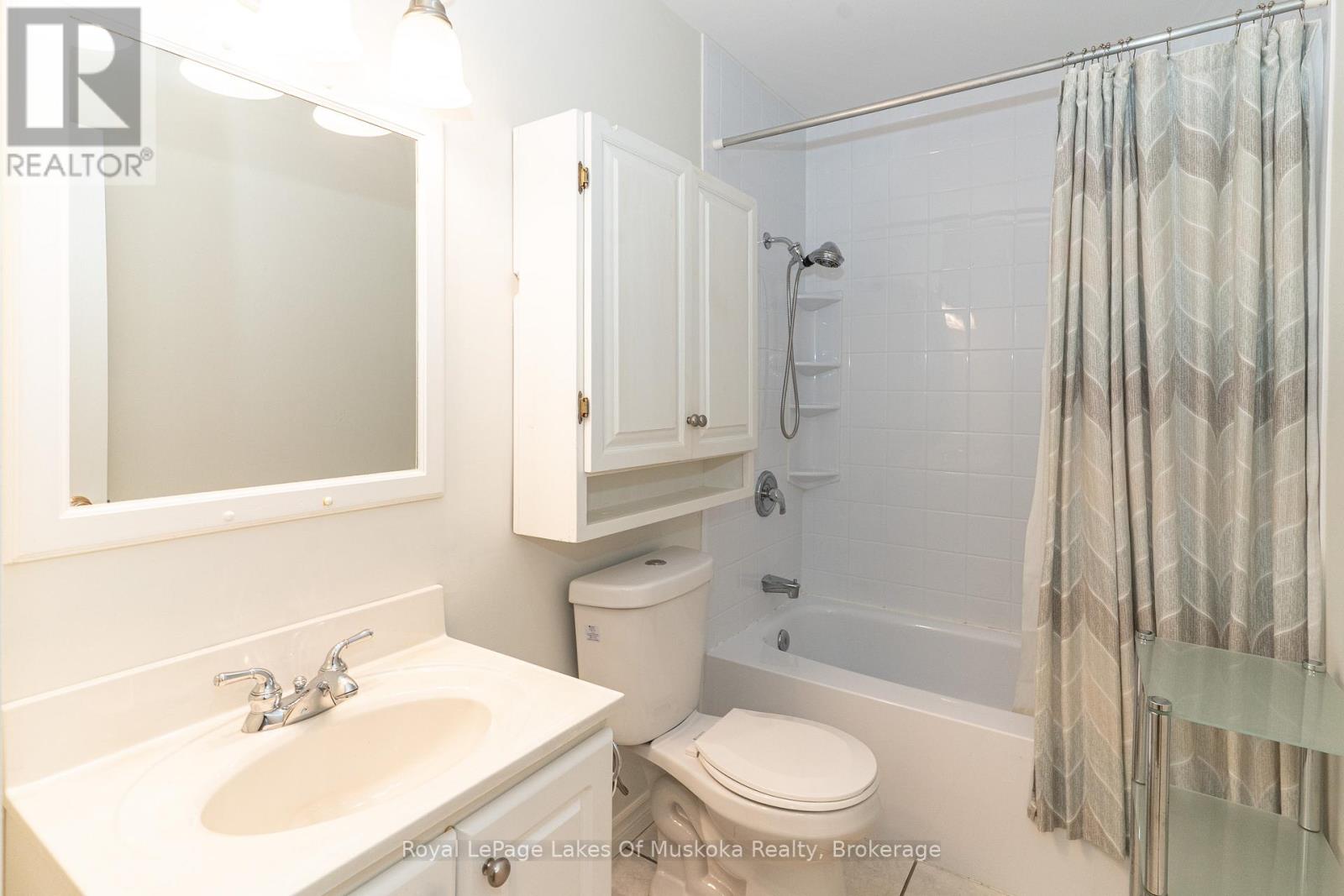 21 Harris Street, Muskoka Lakes, Ontario  P0B 1J0 - Photo 16 - X12332237
