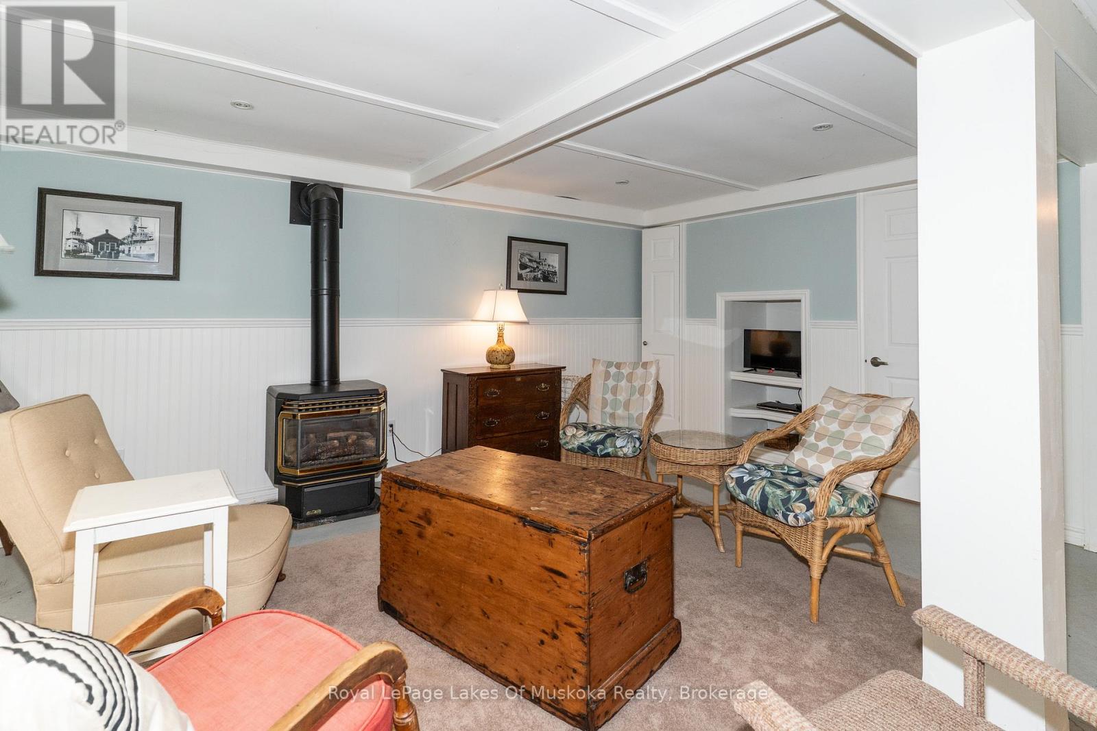 21 Harris Street, Muskoka Lakes, Ontario  P0B 1J0 - Photo 25 - X12332237