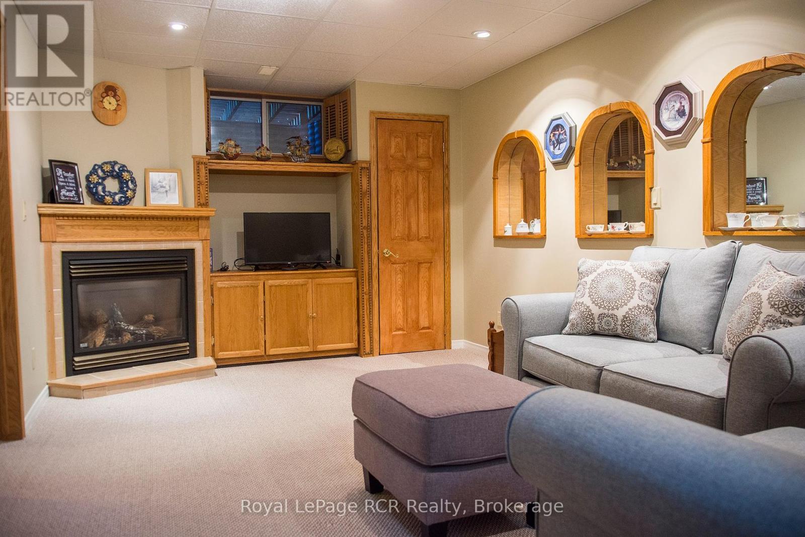 872 9th A East Avenue, Owen Sound, Ontario  N4K 6Y6 - Photo 15 - X12332269