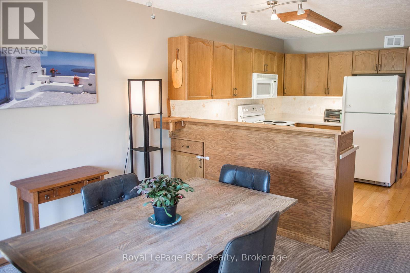 872 9th A East Avenue, Owen Sound, Ontario  N4K 6Y6 - Photo 8 - X12332269