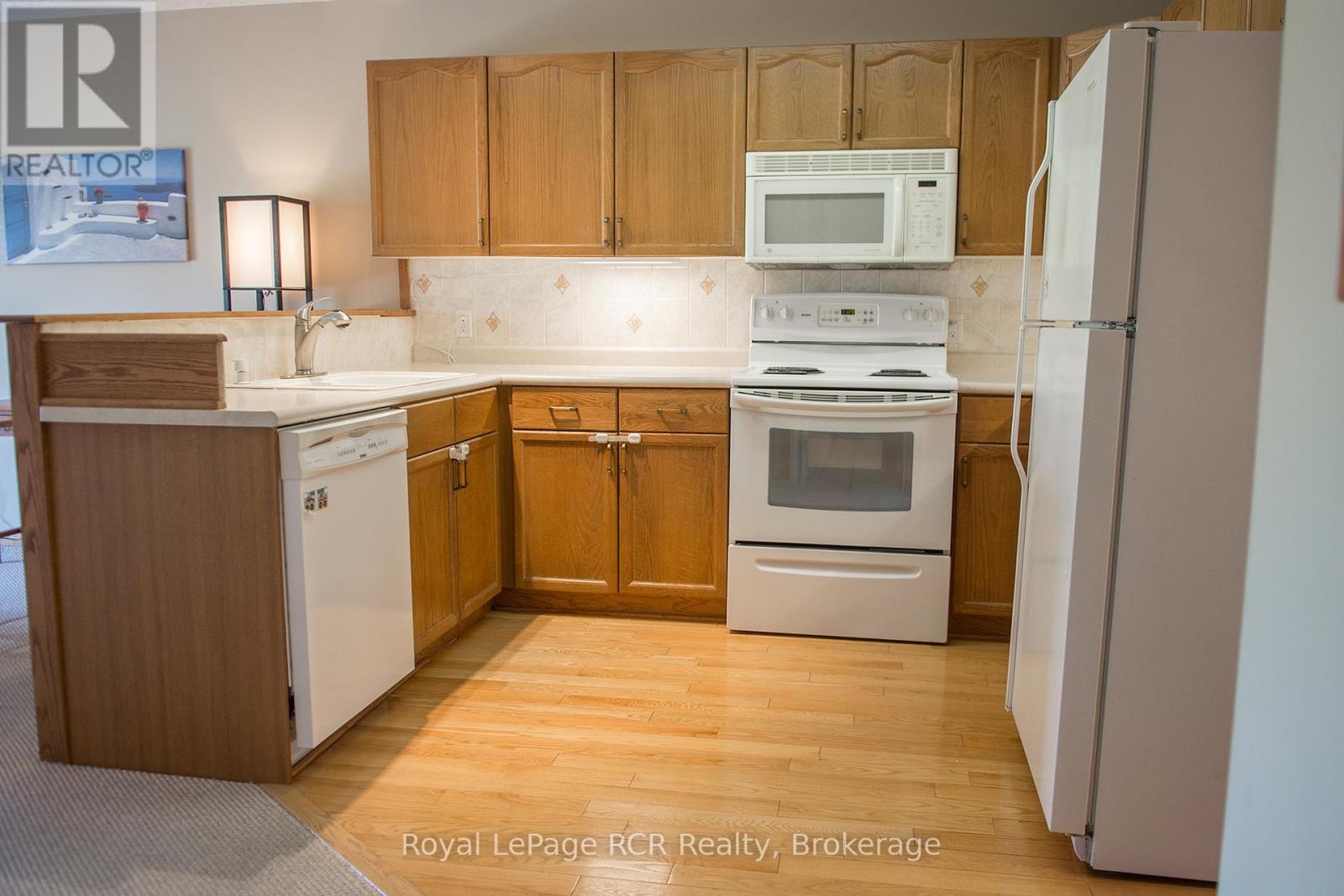 872 9th A East Avenue, Owen Sound, Ontario  N4K 6Y6 - Photo 9 - X12332269