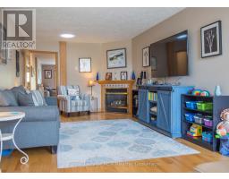 872 9TH A EAST AVENUE