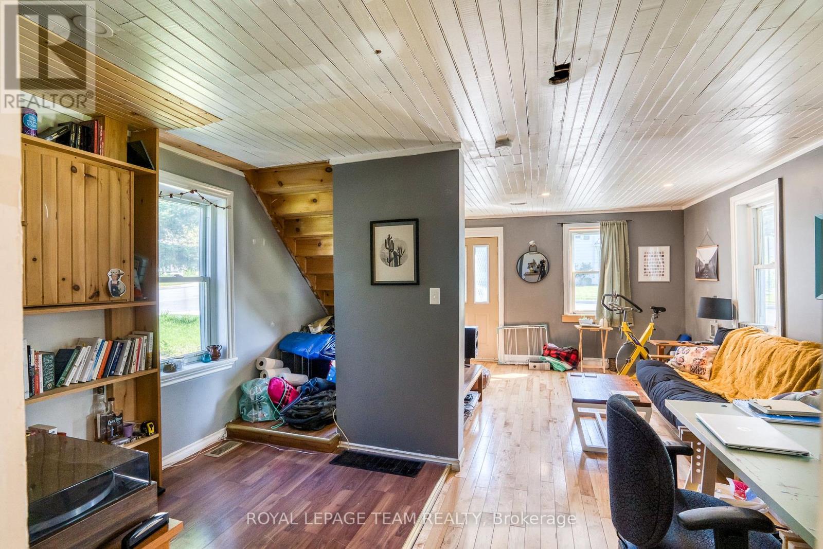 24 Mercer Street, Mississippi Mills, Ontario  K0A 1A0 - Photo 12 - X12205163