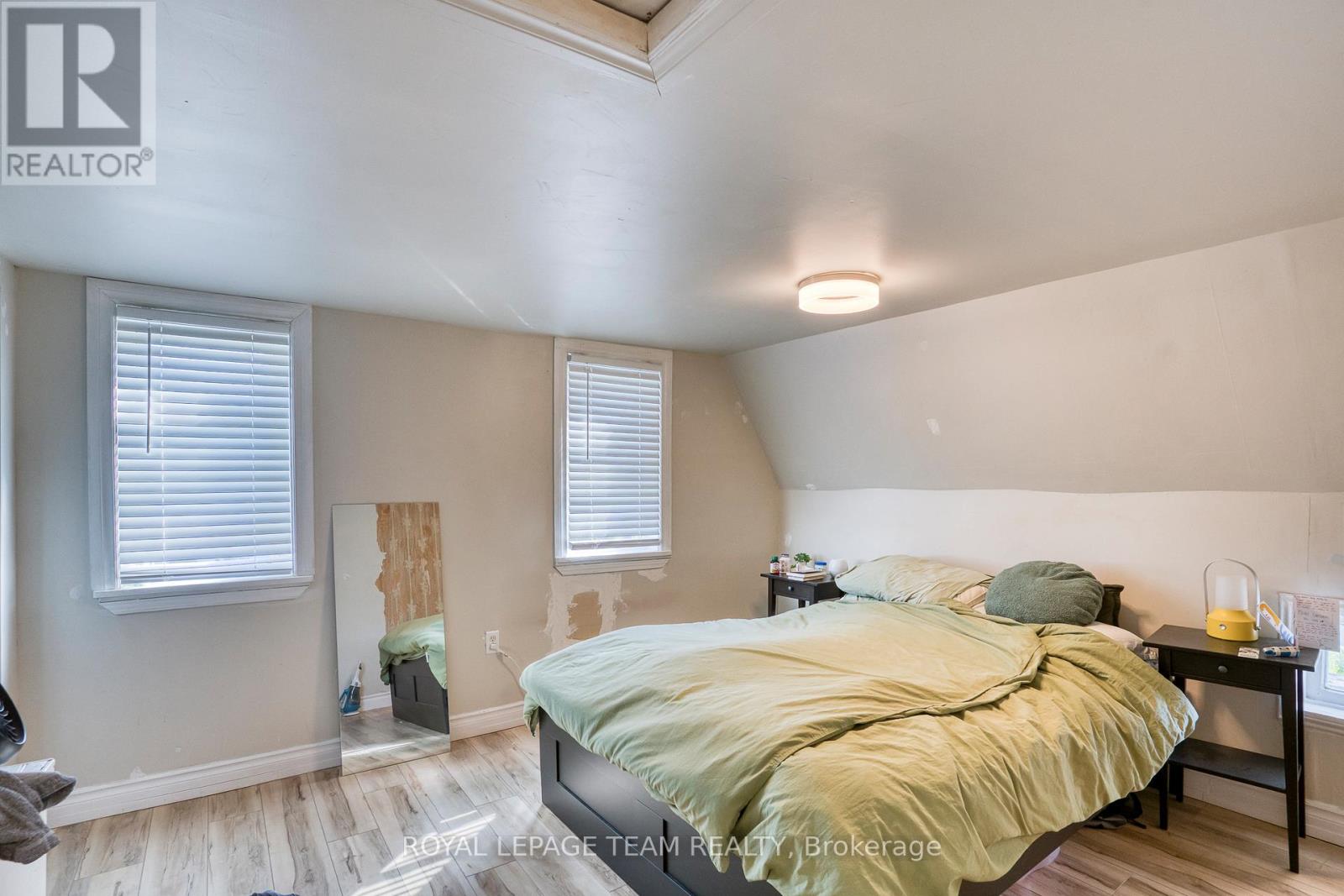 24 Mercer Street, Mississippi Mills, Ontario  K0A 1A0 - Photo 19 - X12205163