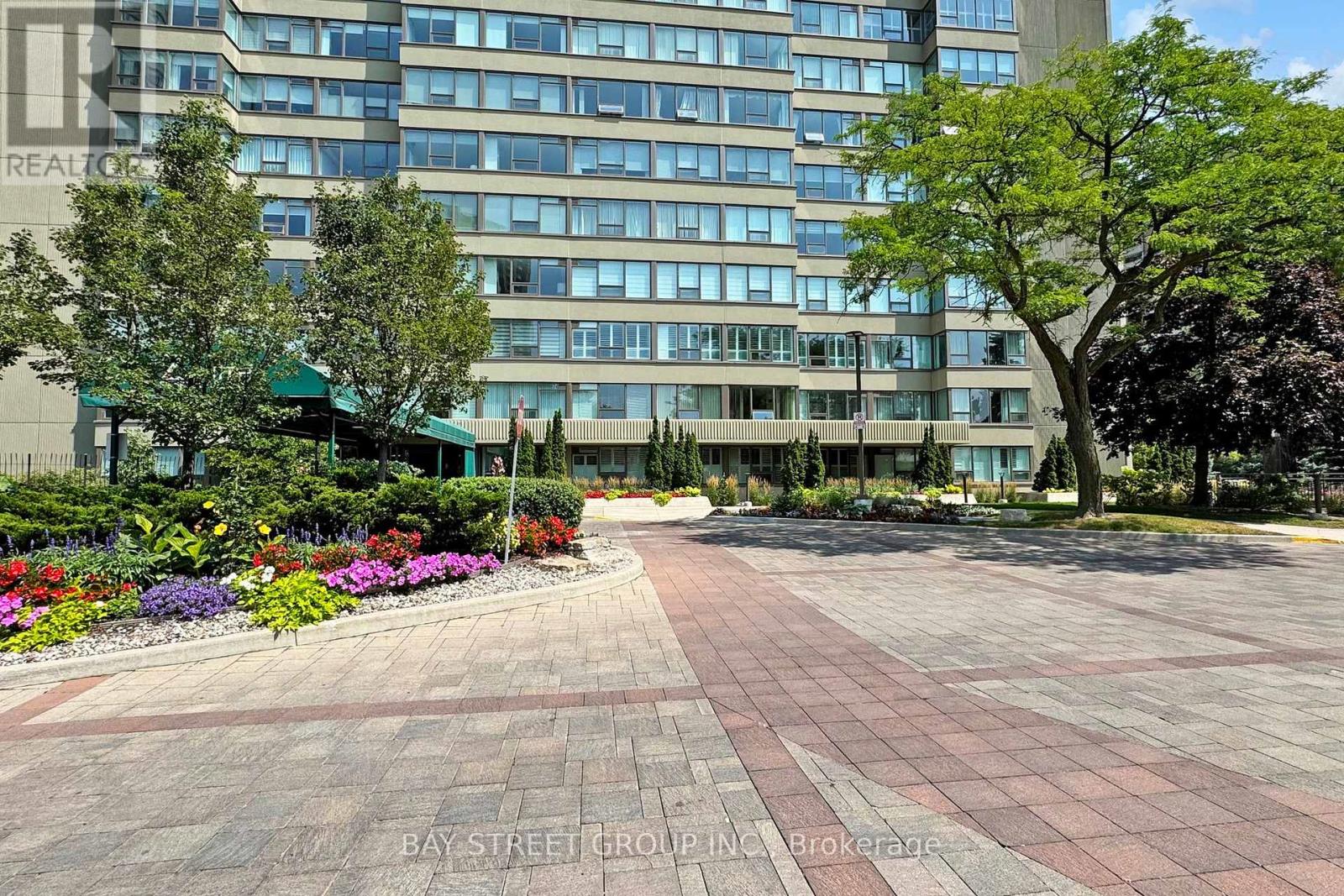 Property at 605 - 55 SKYMARK DRIVE image 2