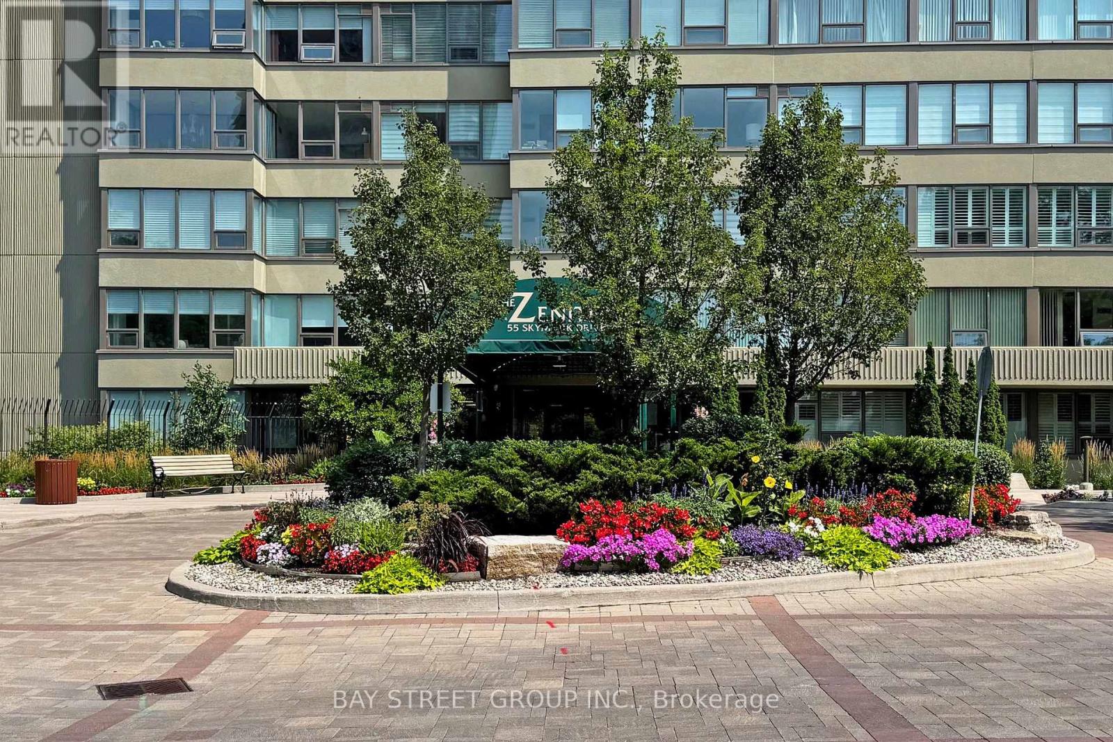 Property at 605 - 55 SKYMARK DRIVE image 3