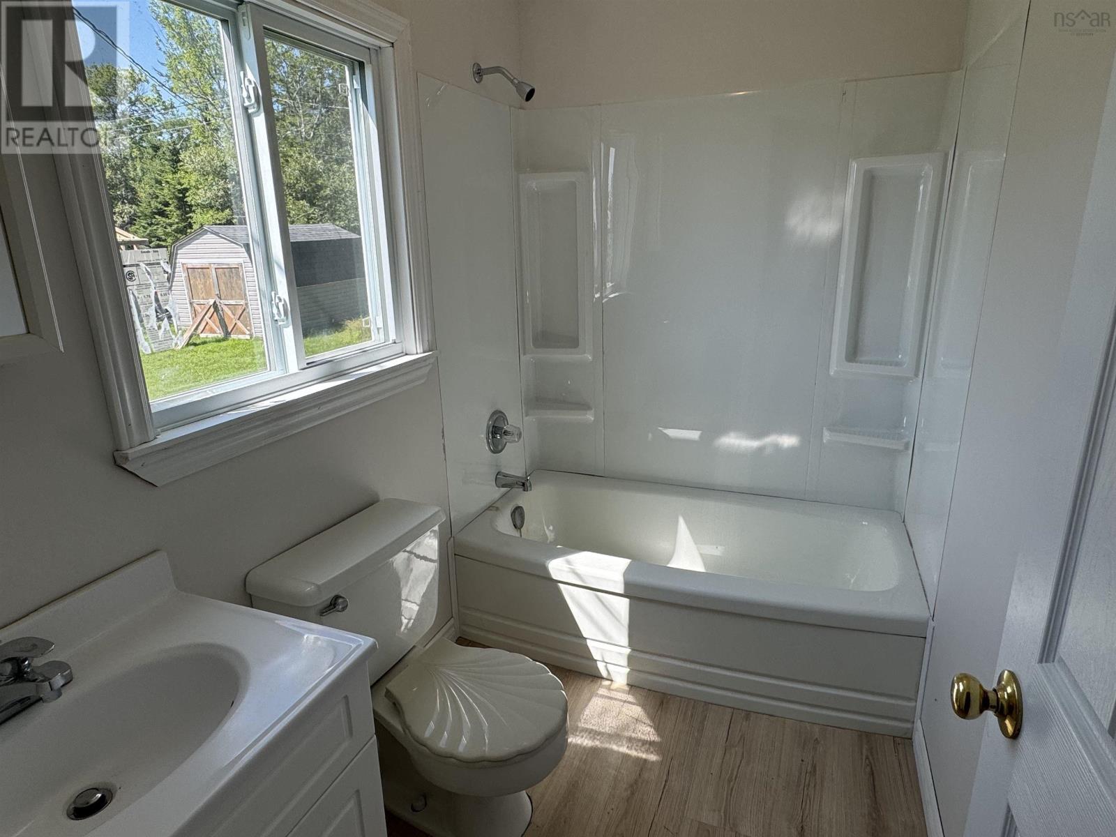 16 Woodside Drive, Waterside, Nova Scotia  B0K 1H0 - Photo 11 - 202510565