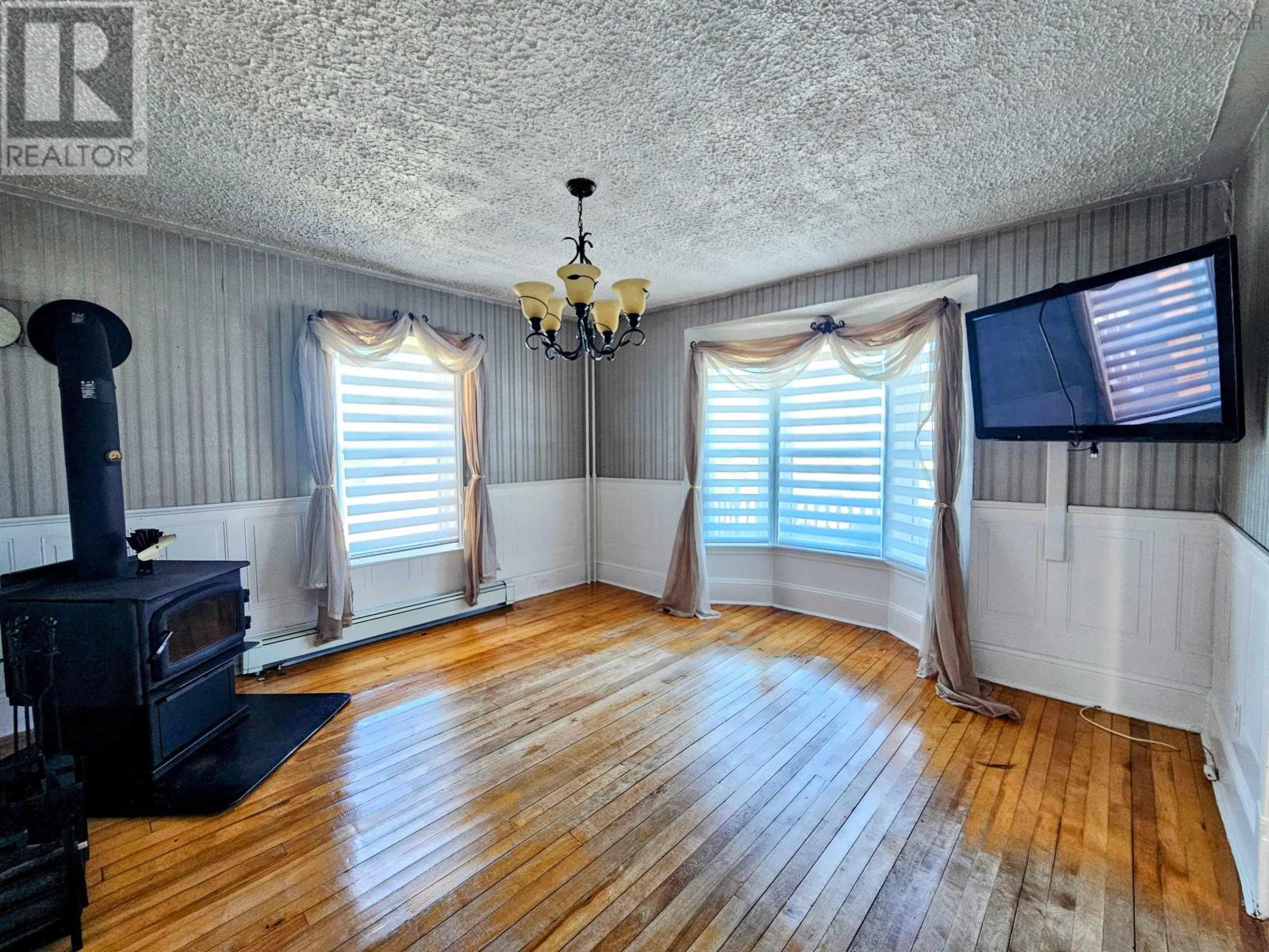 109 Alexander Street, Glace Bay, Nova Scotia  B1A 4A6 - Photo 10 - 202514498