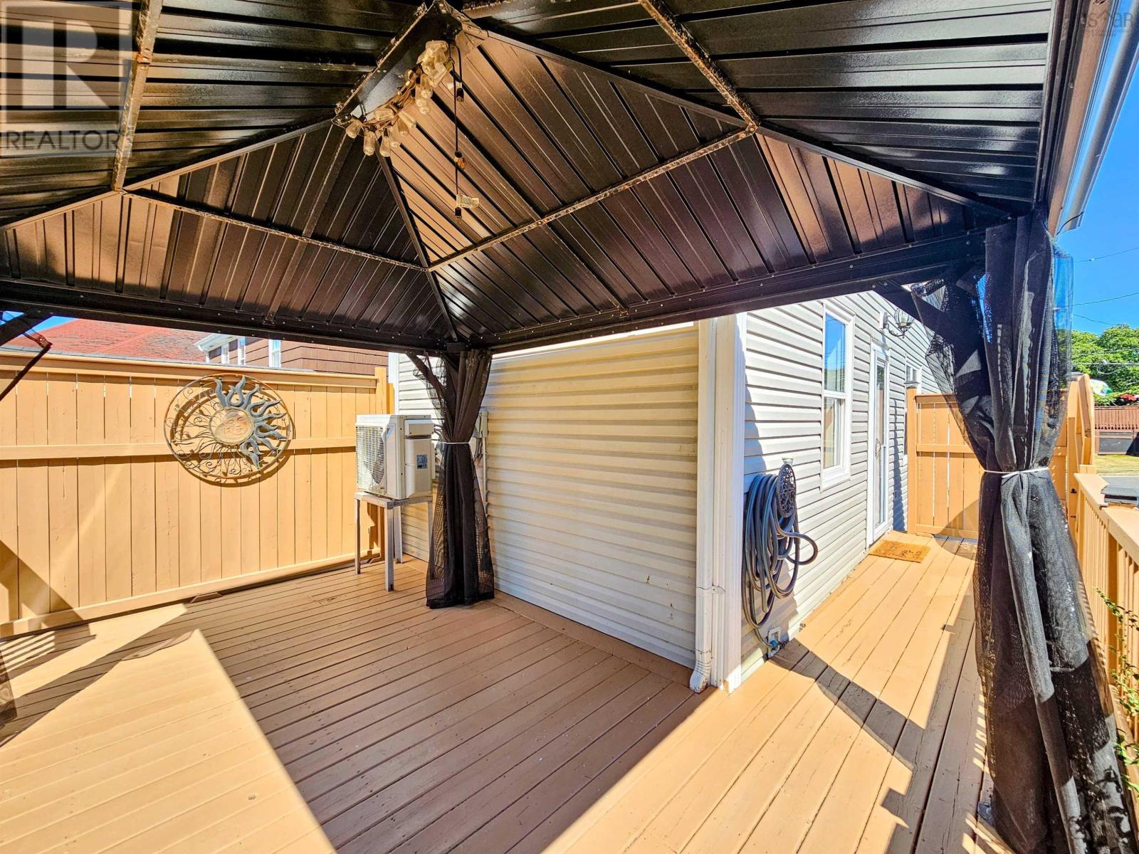 109 Alexander Street, Glace Bay, Nova Scotia  B1A 4A6 - Photo 33 - 202514498