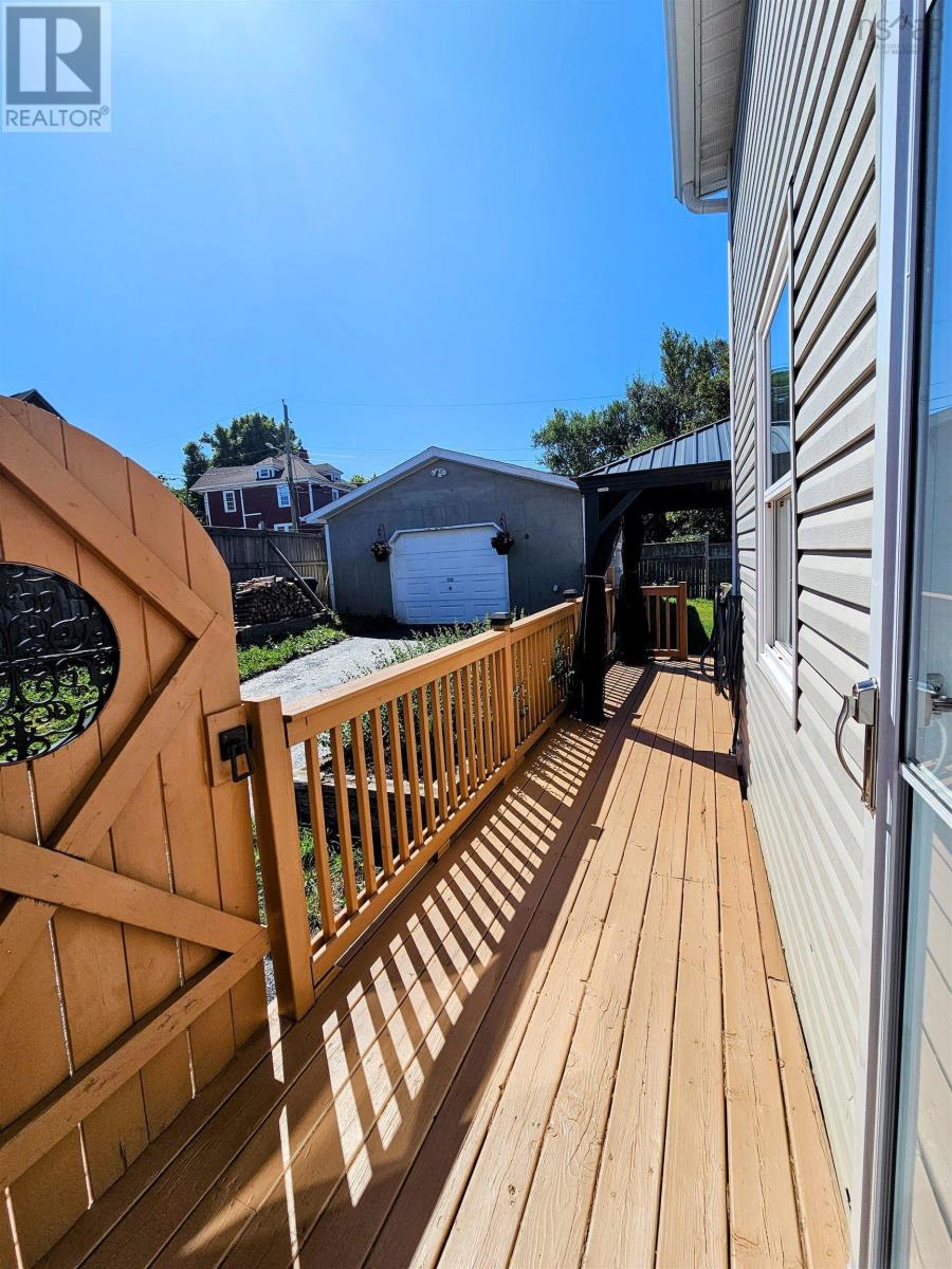 109 Alexander Street, Glace Bay, Nova Scotia  B1A 4A6 - Photo 37 - 202514498
