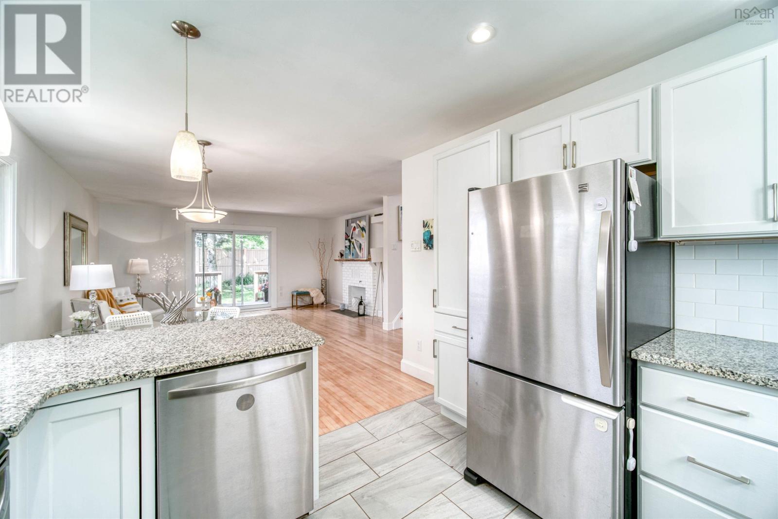 38 Harris Road, Dartmouth, Nova Scotia  B2Y 3J4 - Photo 3 - 202515654