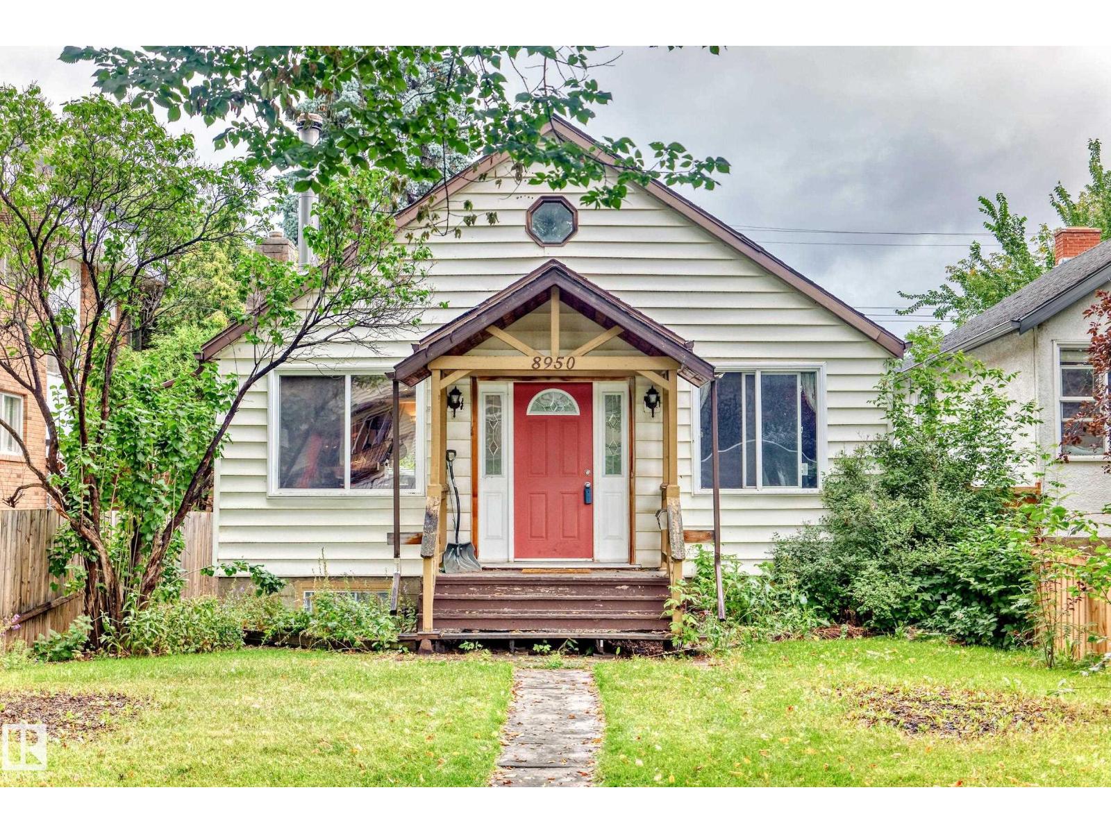 Property at 8950 80 AV NW NW image 1