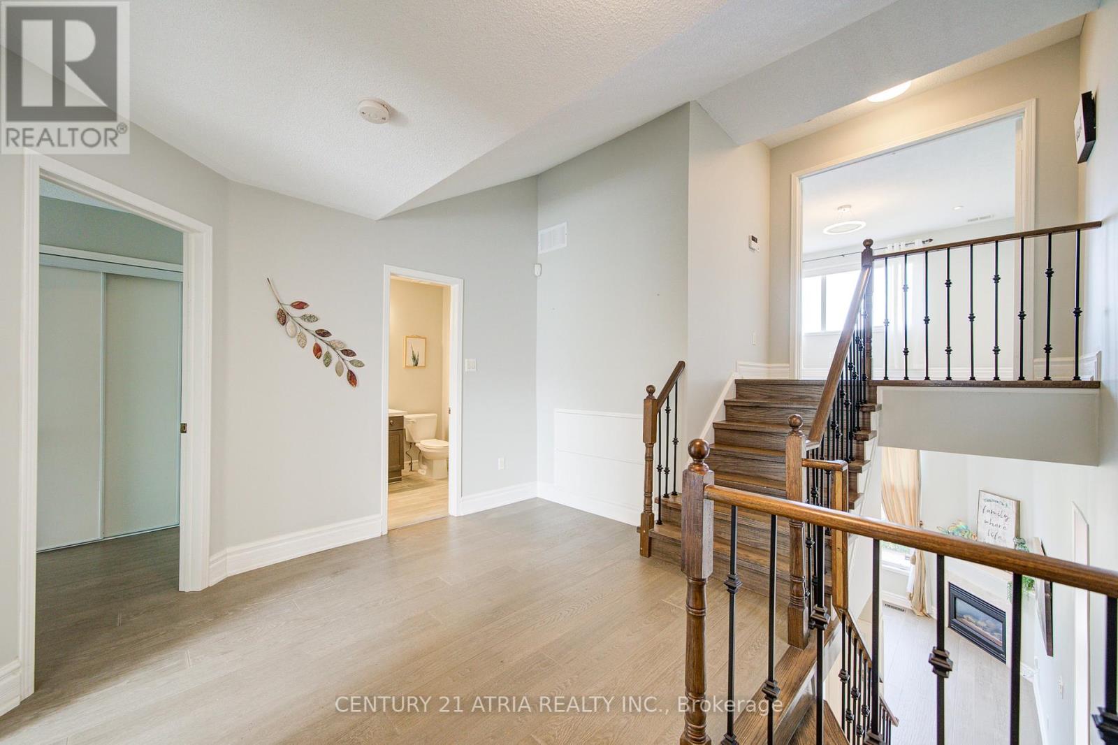 22 Peninsula Crescent, Richmond Hill, Ontario  L4S 1T9 - Photo 18 - N12325597