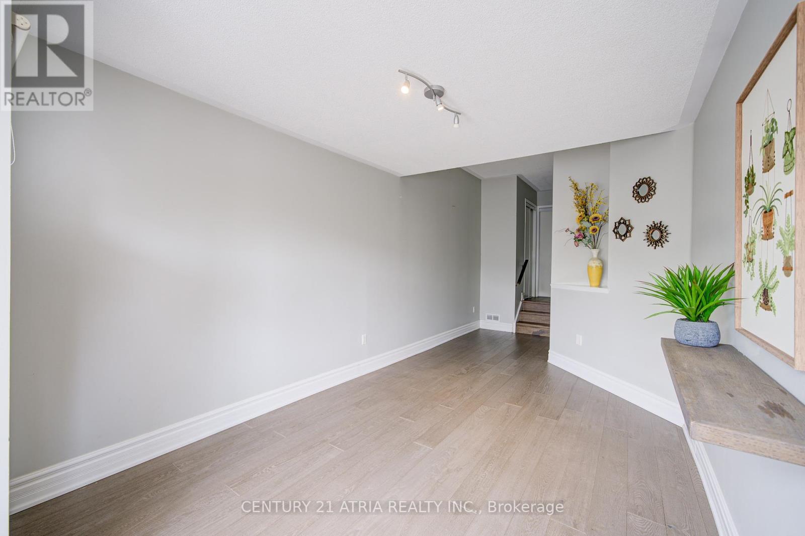 22 Peninsula Crescent, Richmond Hill, Ontario  L4S 1T9 - Photo 30 - N12325597