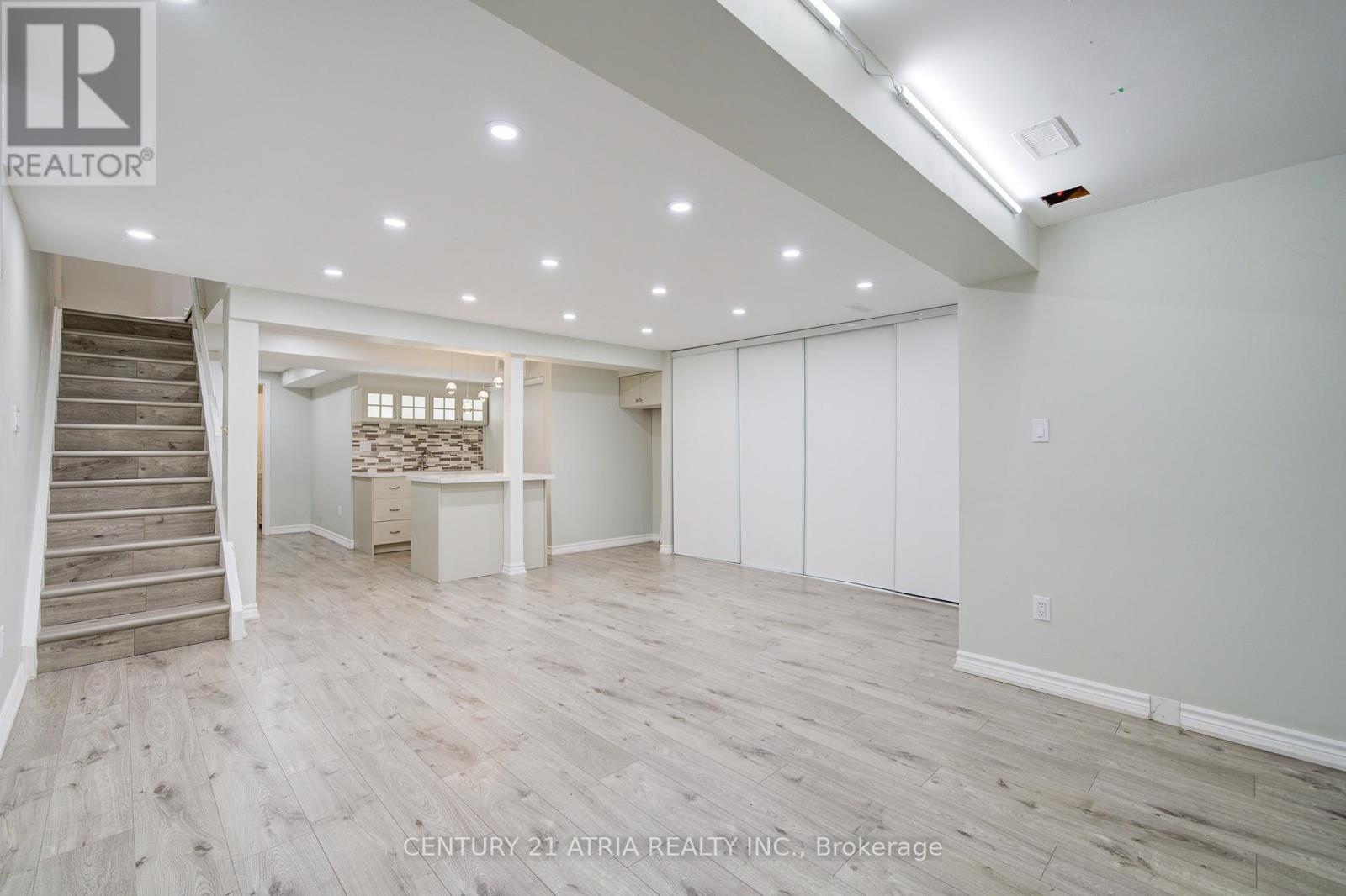 22 Peninsula Crescent, Richmond Hill, Ontario  L4S 1T9 - Photo 35 - N12325597