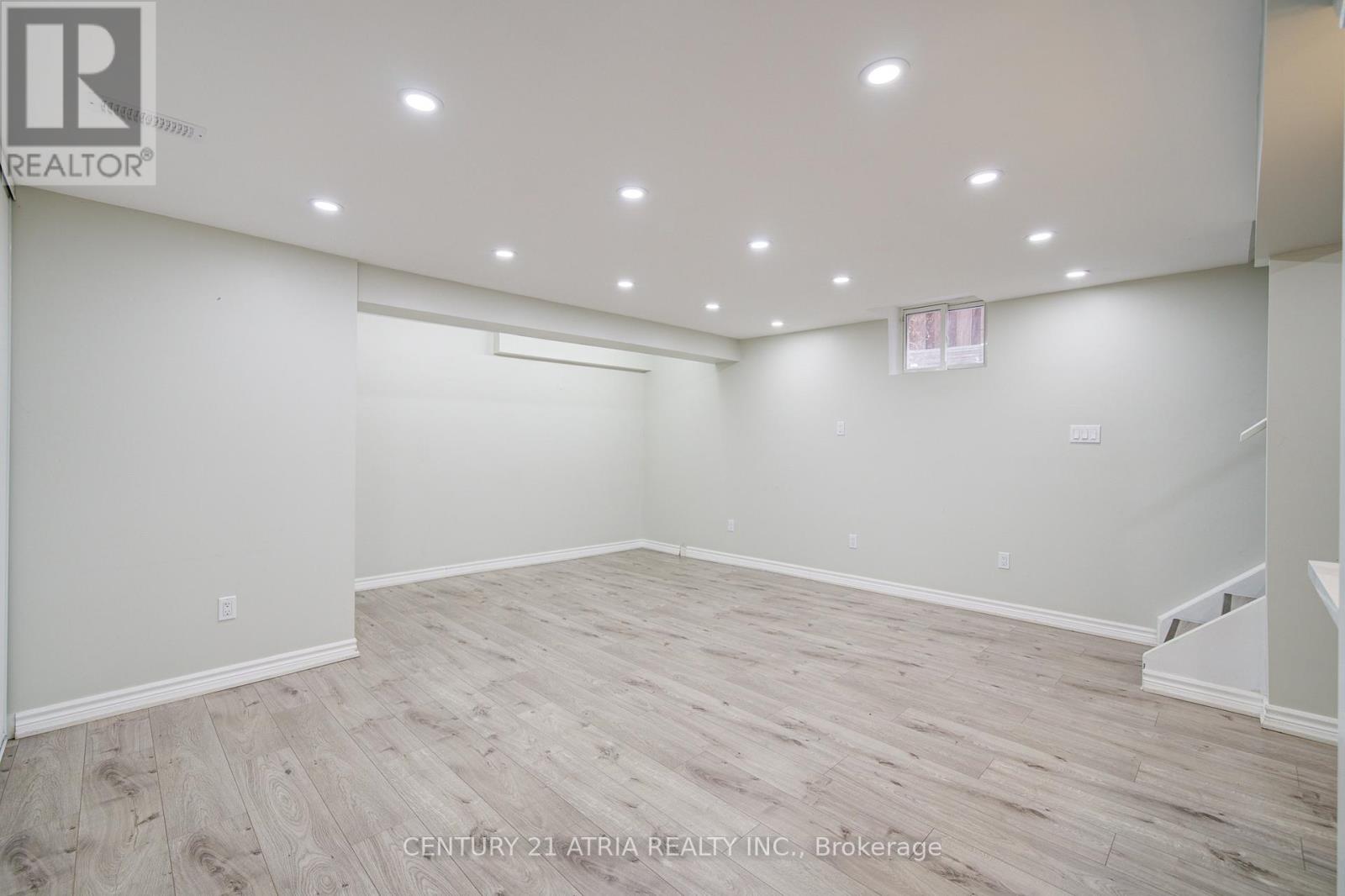22 Peninsula Crescent, Richmond Hill, Ontario  L4S 1T9 - Photo 37 - N12325597