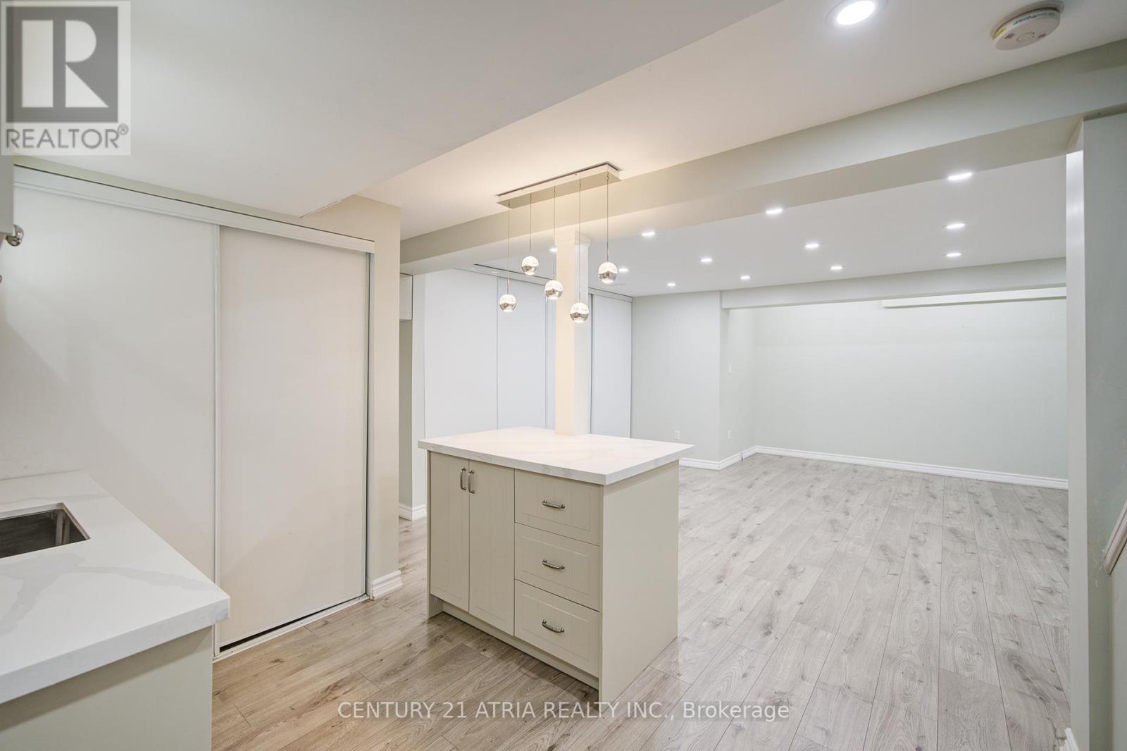 22 Peninsula Crescent, Richmond Hill, Ontario  L4S 1T9 - Photo 39 - N12325597