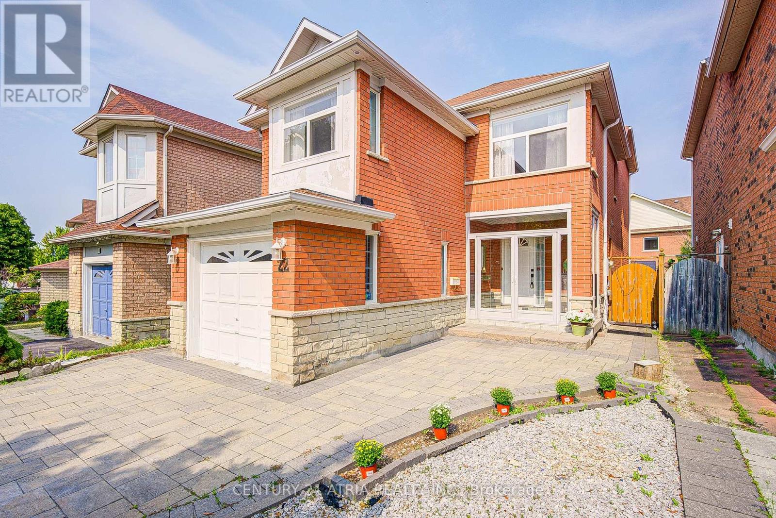 Property at 22 PENINSULA CRESCENT image 4