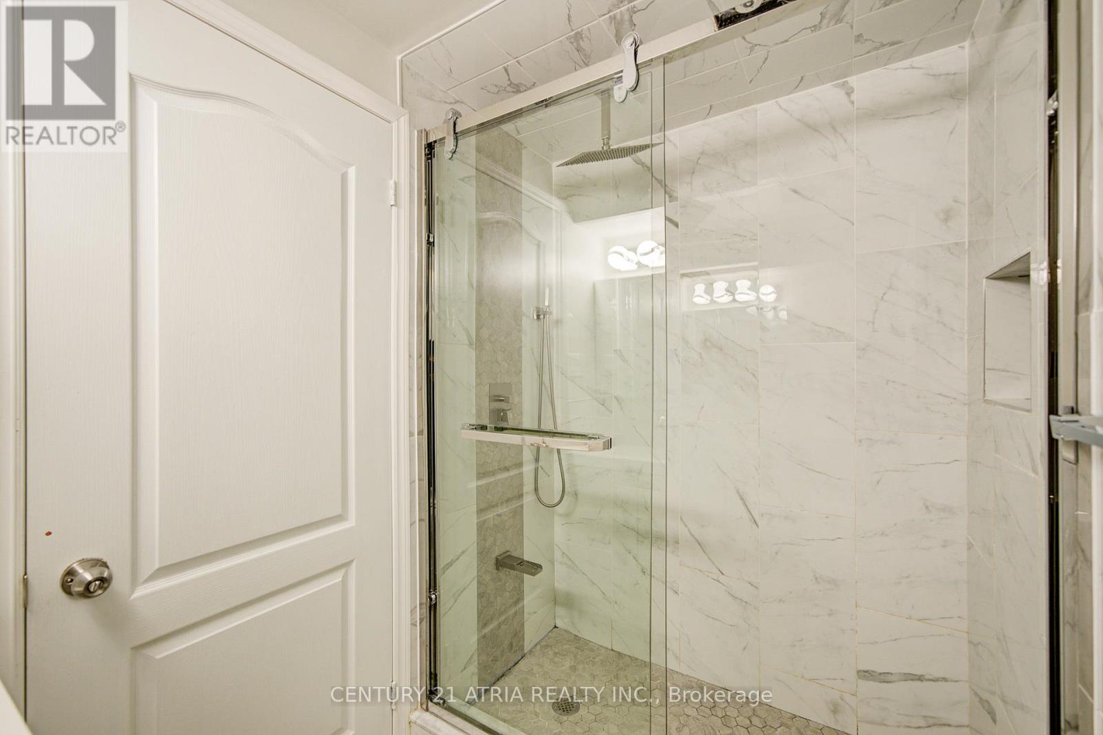 22 Peninsula Crescent, Richmond Hill, Ontario  L4S 1T9 - Photo 43 - N12325597
