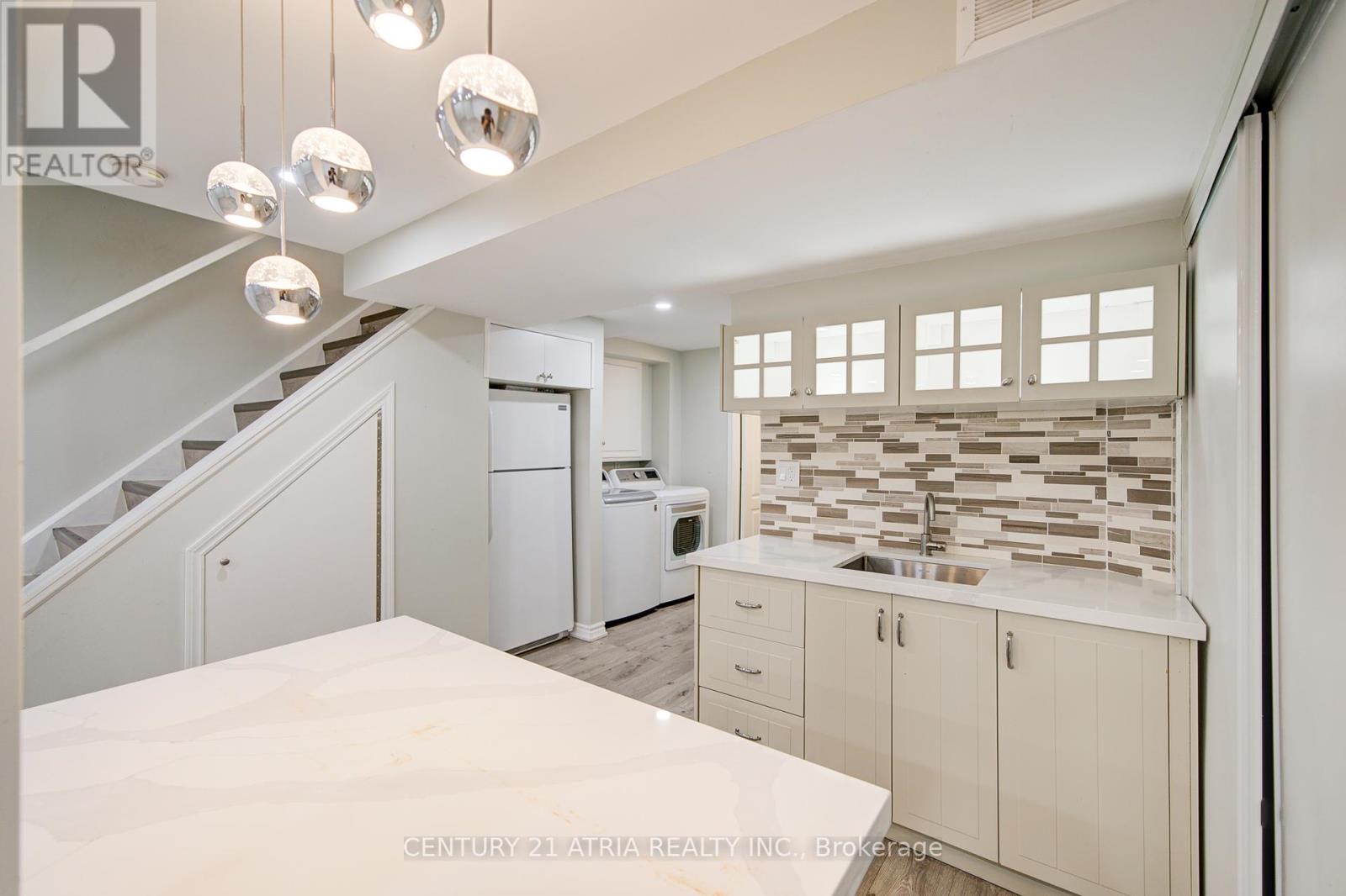 22 Peninsula Crescent, Richmond Hill, Ontario  L4S 1T9 - Photo 40 - N12325597