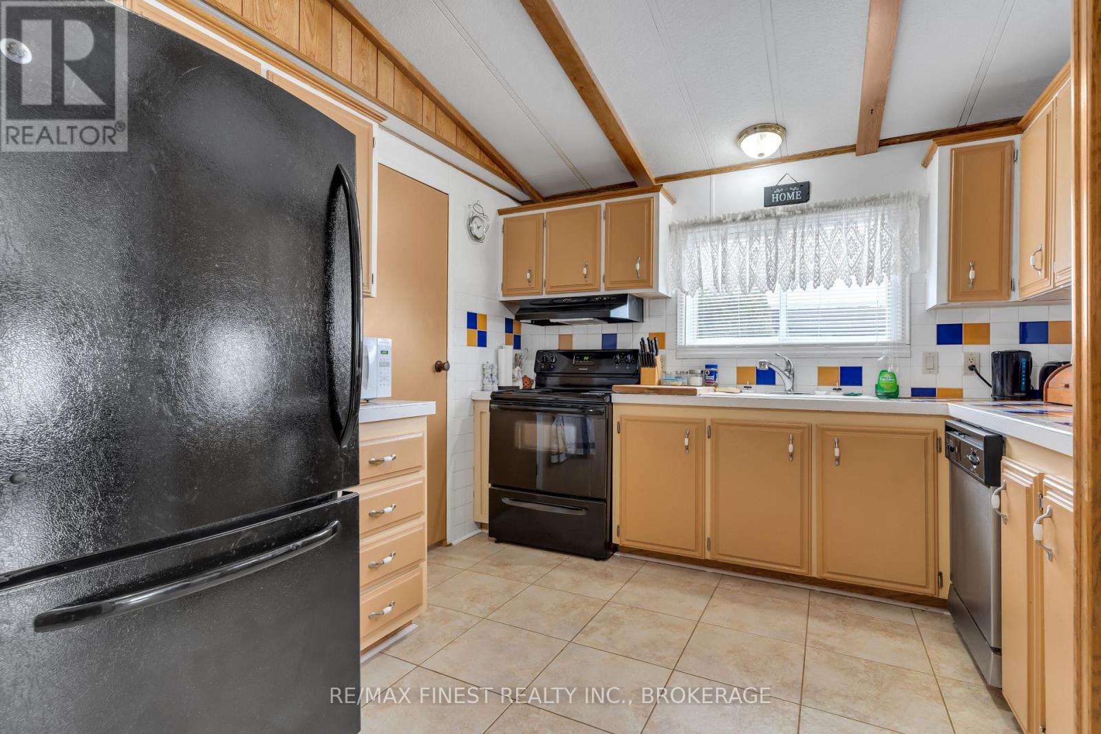 7 Cedar Street, Greater Napanee, Ontario  K7R 3L1 - Photo 11 - X12332296