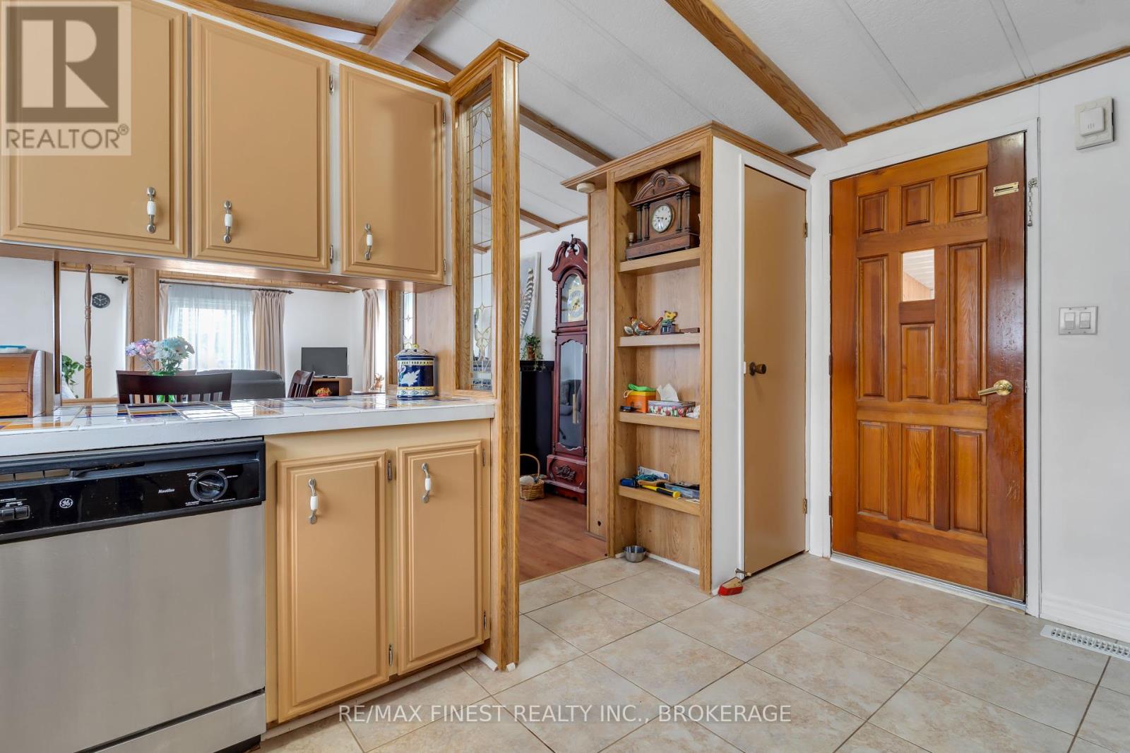7 Cedar Street, Greater Napanee, Ontario  K7R 3L1 - Photo 12 - X12332296
