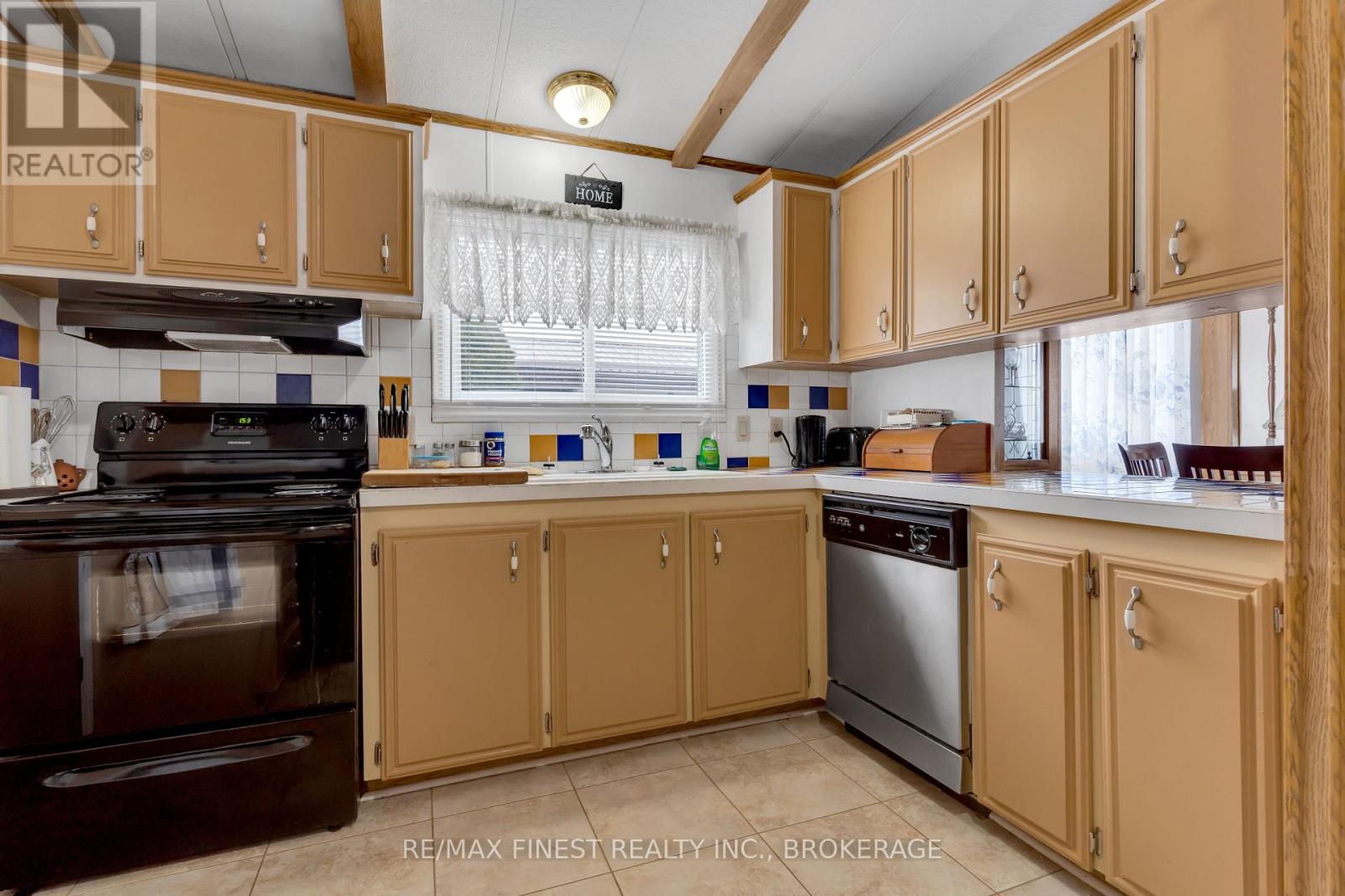 7 Cedar Street, Greater Napanee, Ontario  K7R 3L1 - Photo 13 - X12332296