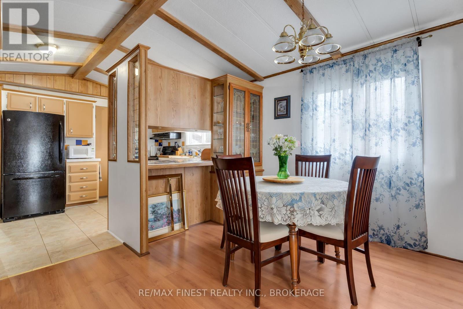 7 Cedar Street, Greater Napanee, Ontario  K7R 3L1 - Photo 9 - X12332296