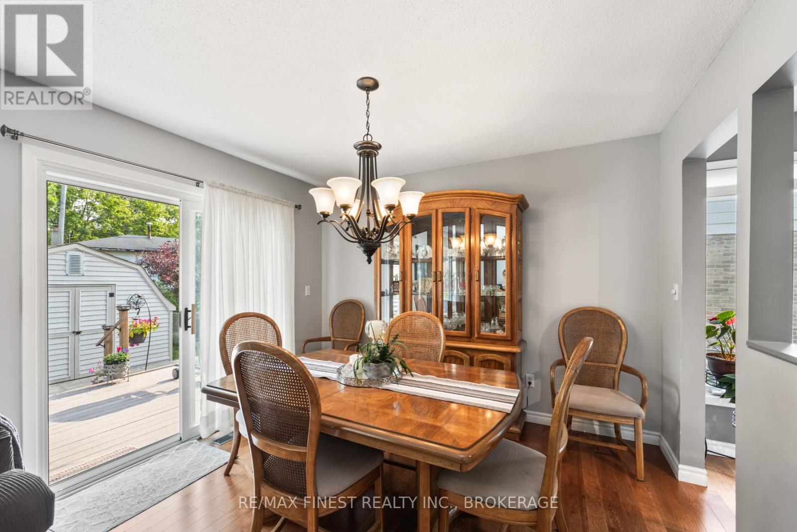 984 Lincoln Drive, Kingston, Ontario  K7M 6N9 - Photo 11 - X12332318
