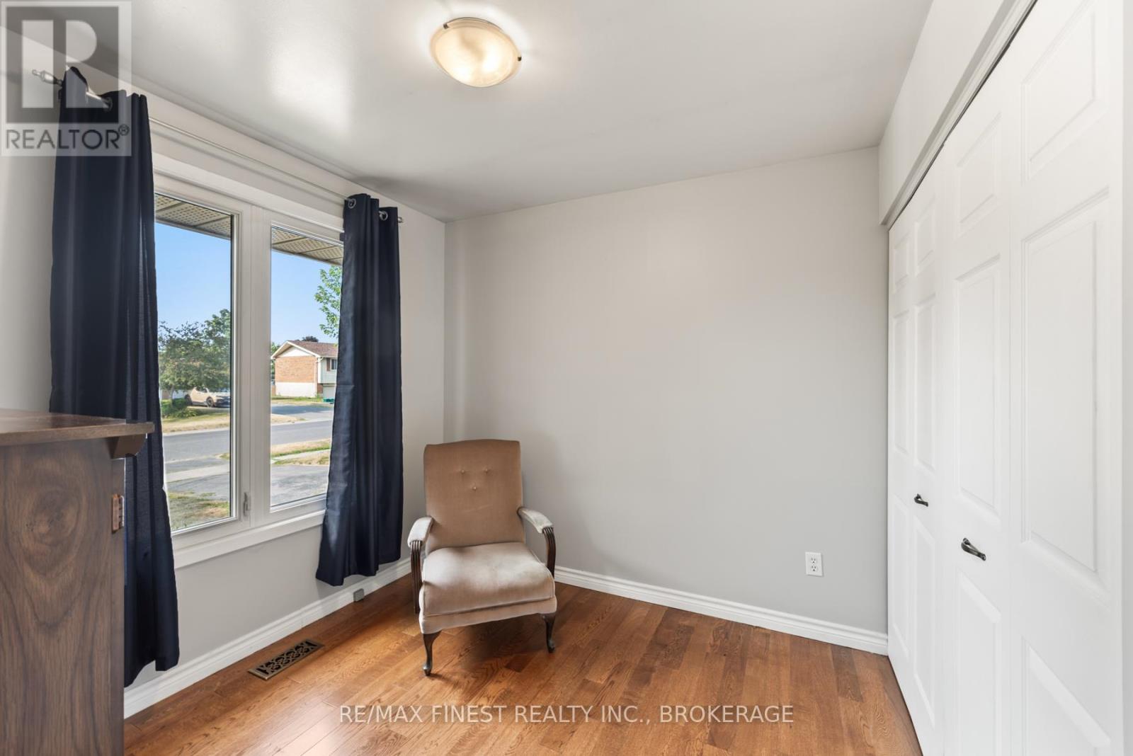 984 Lincoln Drive, Kingston, Ontario  K7M 6N9 - Photo 27 - X12332318
