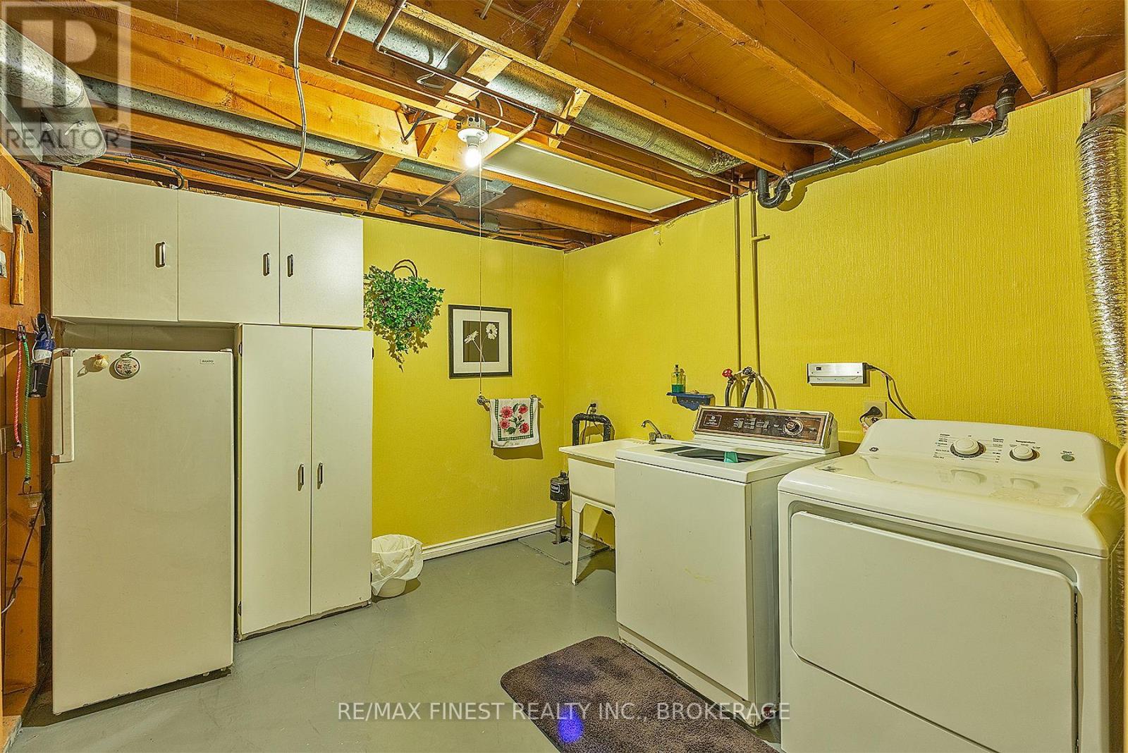 984 Lincoln Drive, Kingston, Ontario  K7M 6N9 - Photo 38 - X12332318
