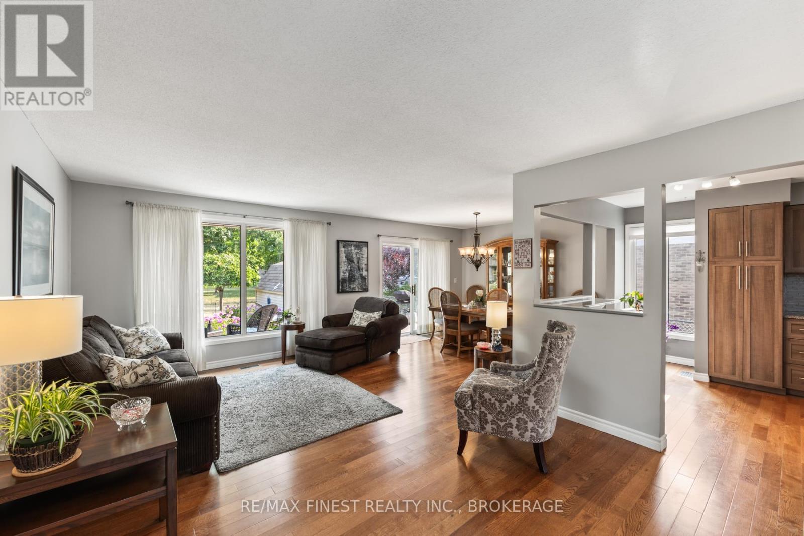 984 Lincoln Drive, Kingston, Ontario  K7M 6N9 - Photo 7 - X12332318