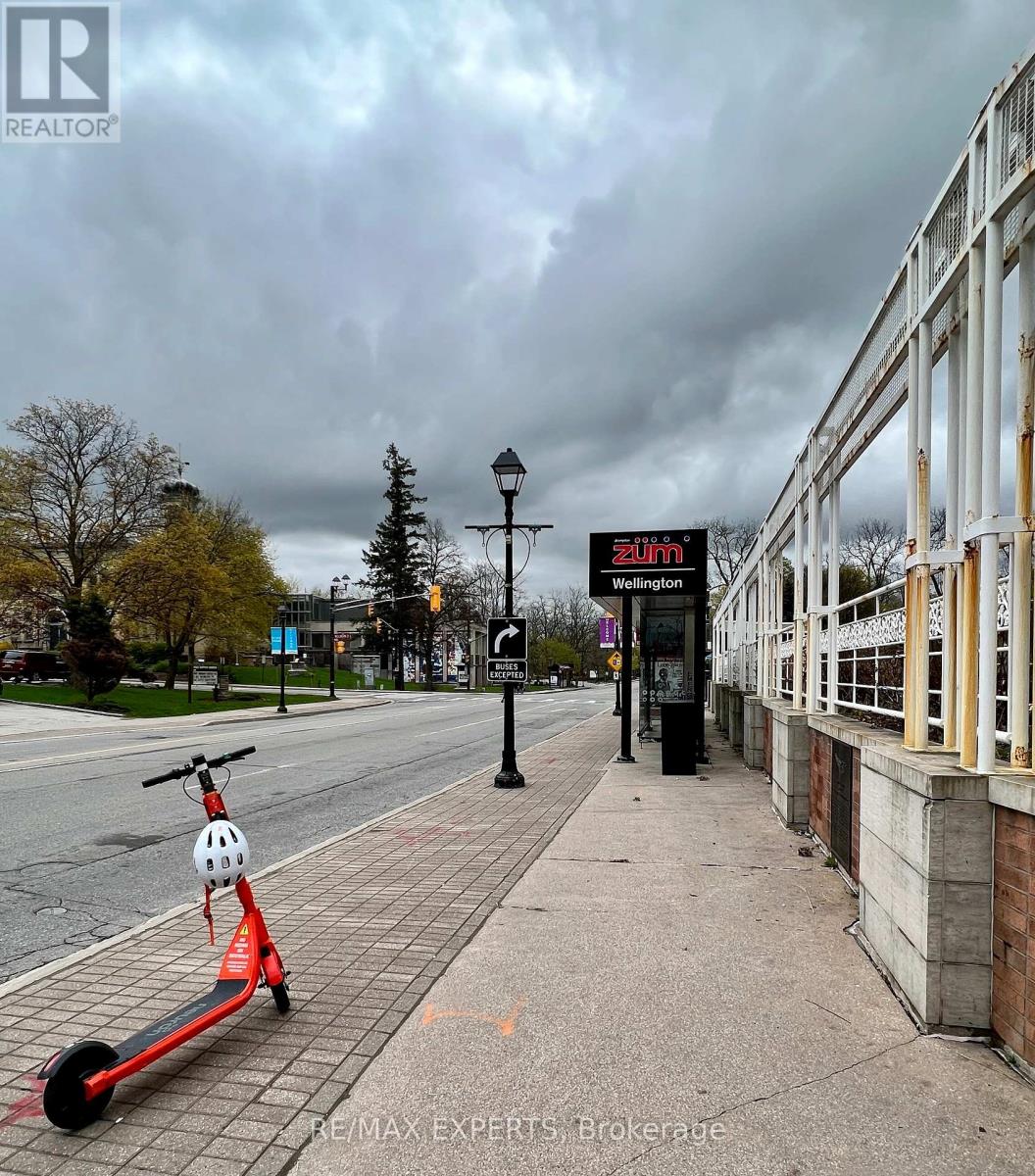 202 - 8 Main Street, Brampton, Ontario  L6W 2C3 - Photo 15 - W12332259