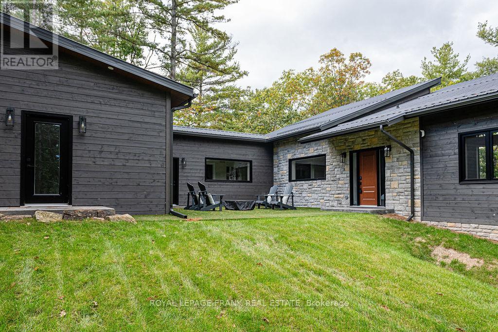 735 Fire Route 93, Havelock-Belmont-Methuen, Ontario  K0L 2H0 - Photo 2 - X12332337