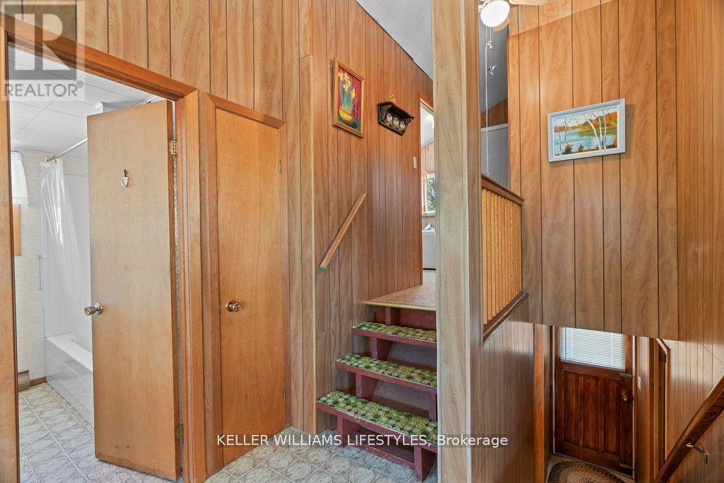 7403 Sanderson Road, Lambton Shores, Ontario  N0M 2L0 - Photo 11 - X12332320