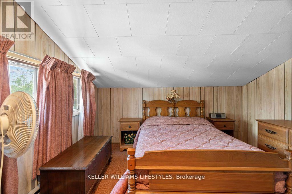 7403 Sanderson Road, Lambton Shores, Ontario  N0M 2L0 - Photo 16 - X12332320