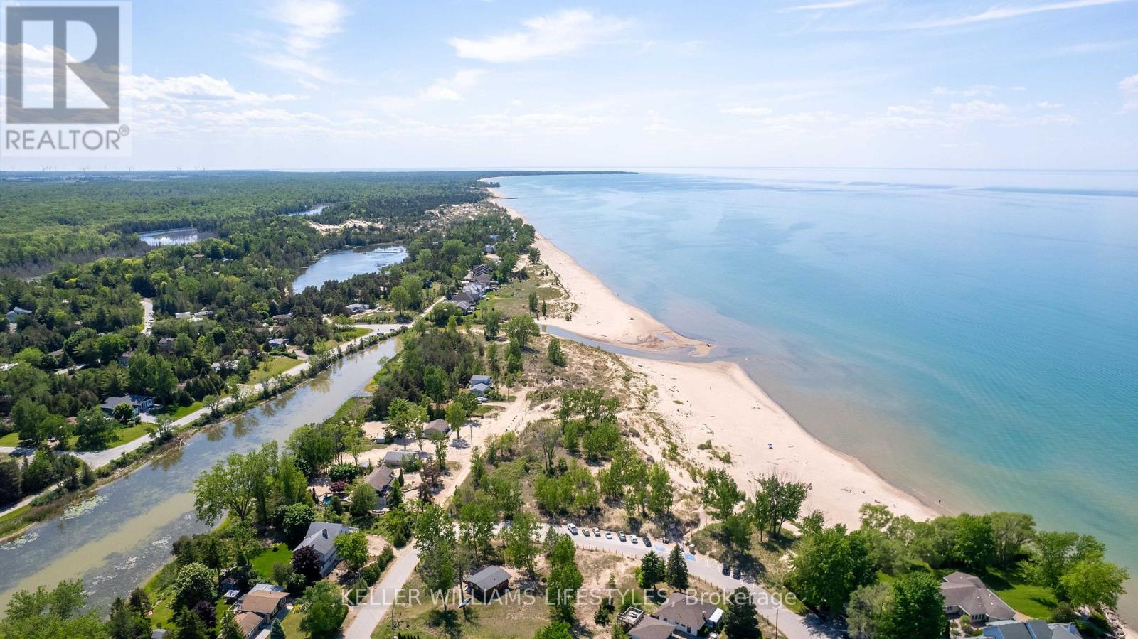 7403 Sanderson Road, Lambton Shores, Ontario  N0M 2L0 - Photo 31 - X12332320