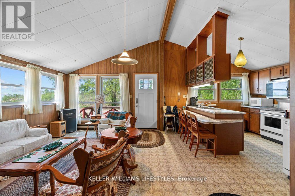 7403 Sanderson Road, Lambton Shores, Ontario  N0M 2L0 - Photo 7 - X12332320