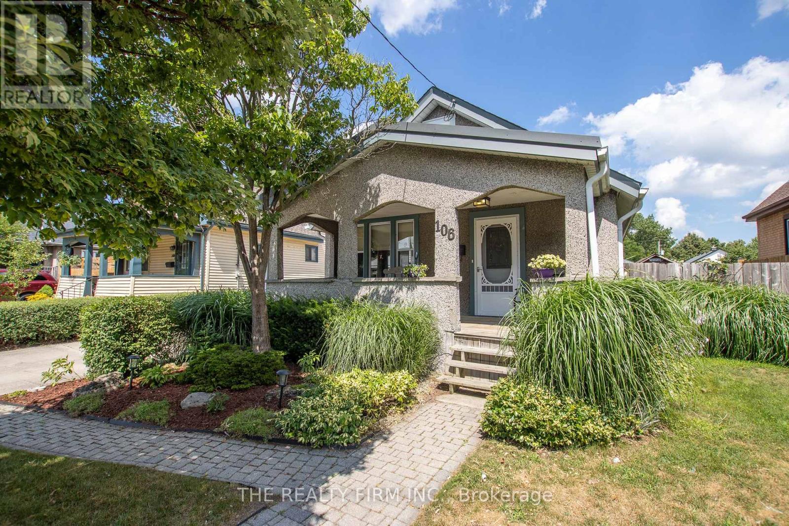 106 Brampton Road, London East, Ontario  N5Y 2C6 - Photo 1 - X12332332