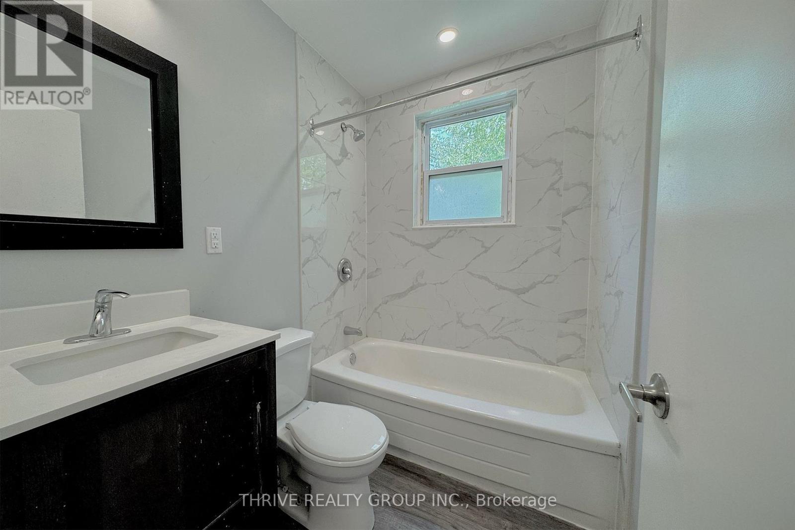 10 - 100 King Edward Avenue, London South, Ontario  N5Z 3T1 - Photo 9 - X12332340