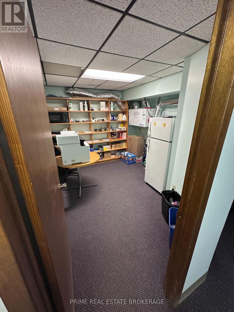 254 Main Street Ne, Southwest Middlesex, Ontario  N0L 1M0 - Photo 5 - X12332360