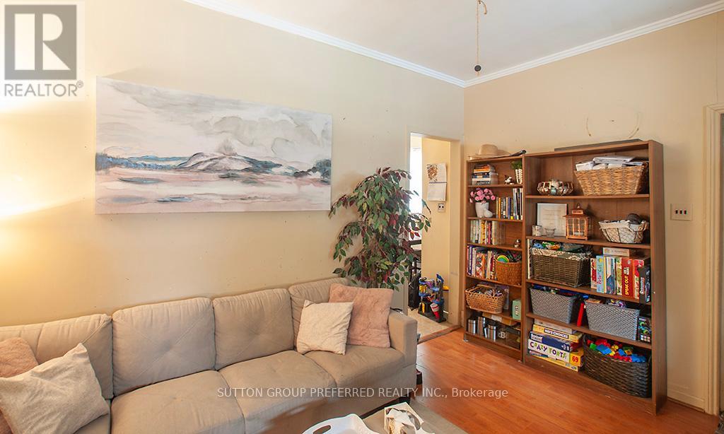 Property at 138 COLBORNE STREET image 5