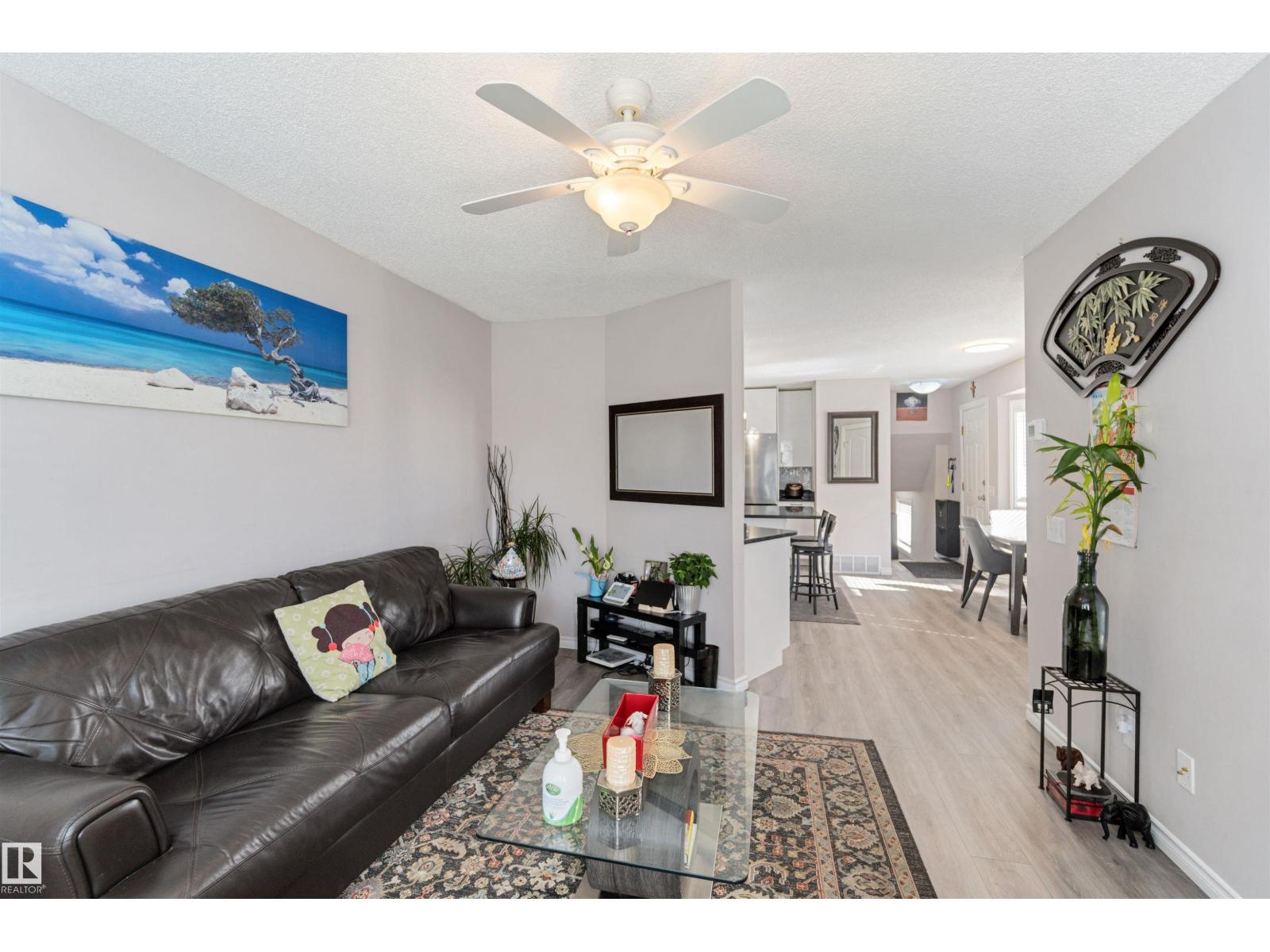 Property at 8304 157 AV NW image 4