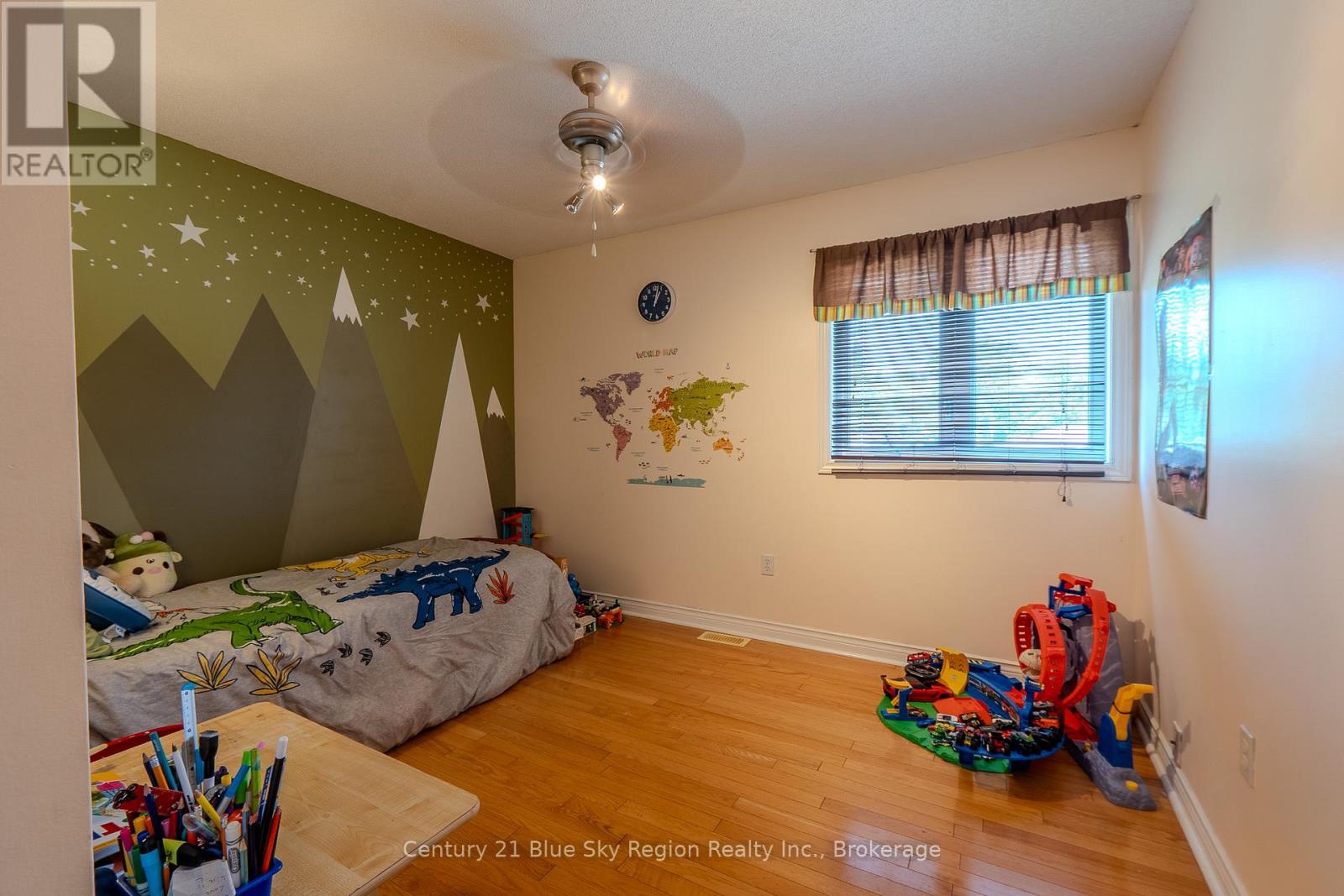 37 Shallot Crescent, North Bay, Ontario  P1A 3V7 - Photo 22 - X12332355