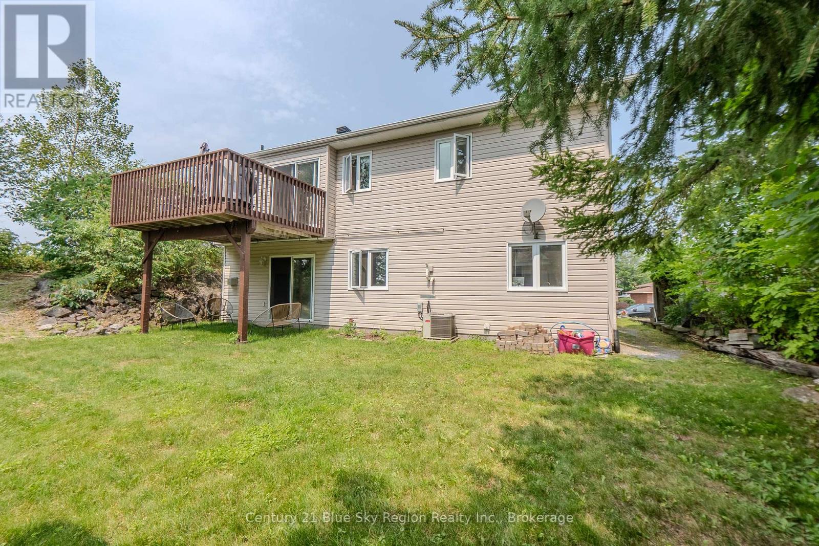 37 Shallot Crescent, North Bay, Ontario  P1A 3V7 - Photo 39 - X12332355