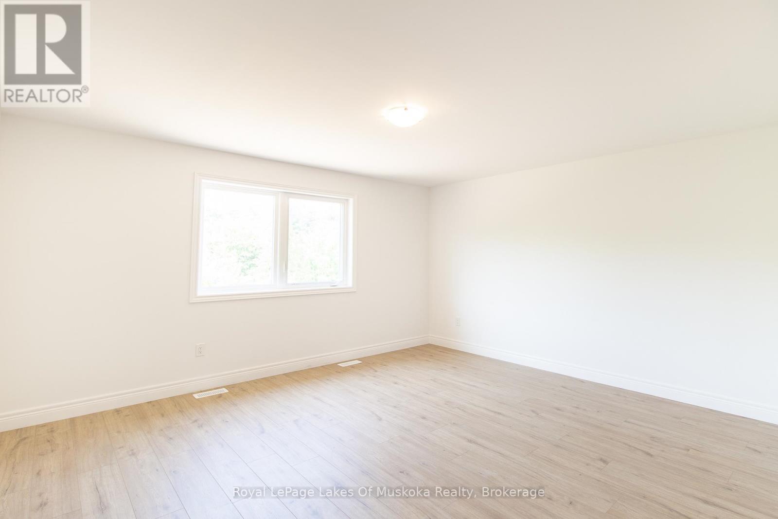 37 Whitehorn Park, Bracebridge, Ontario  P1L 0A7 - Photo 29 - X12329879