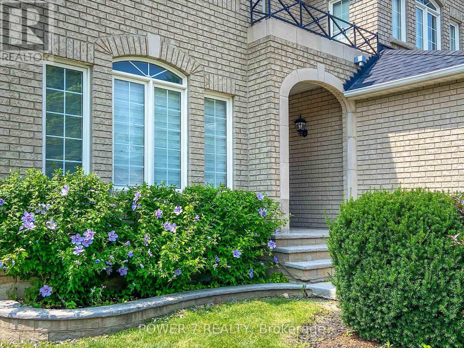 Property at 8 MUMBERSON COURT image 2